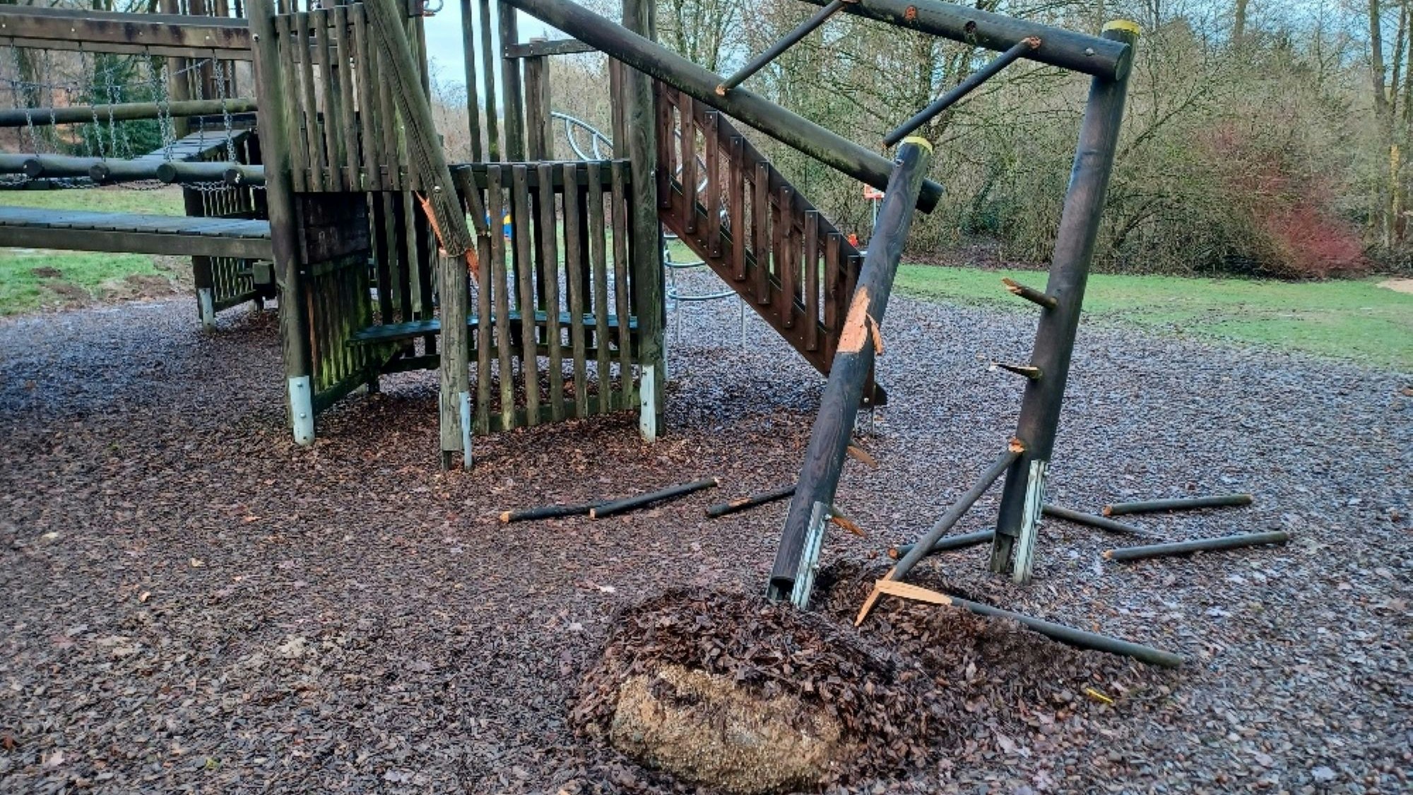 Ein beschädigtes Spielgerät.