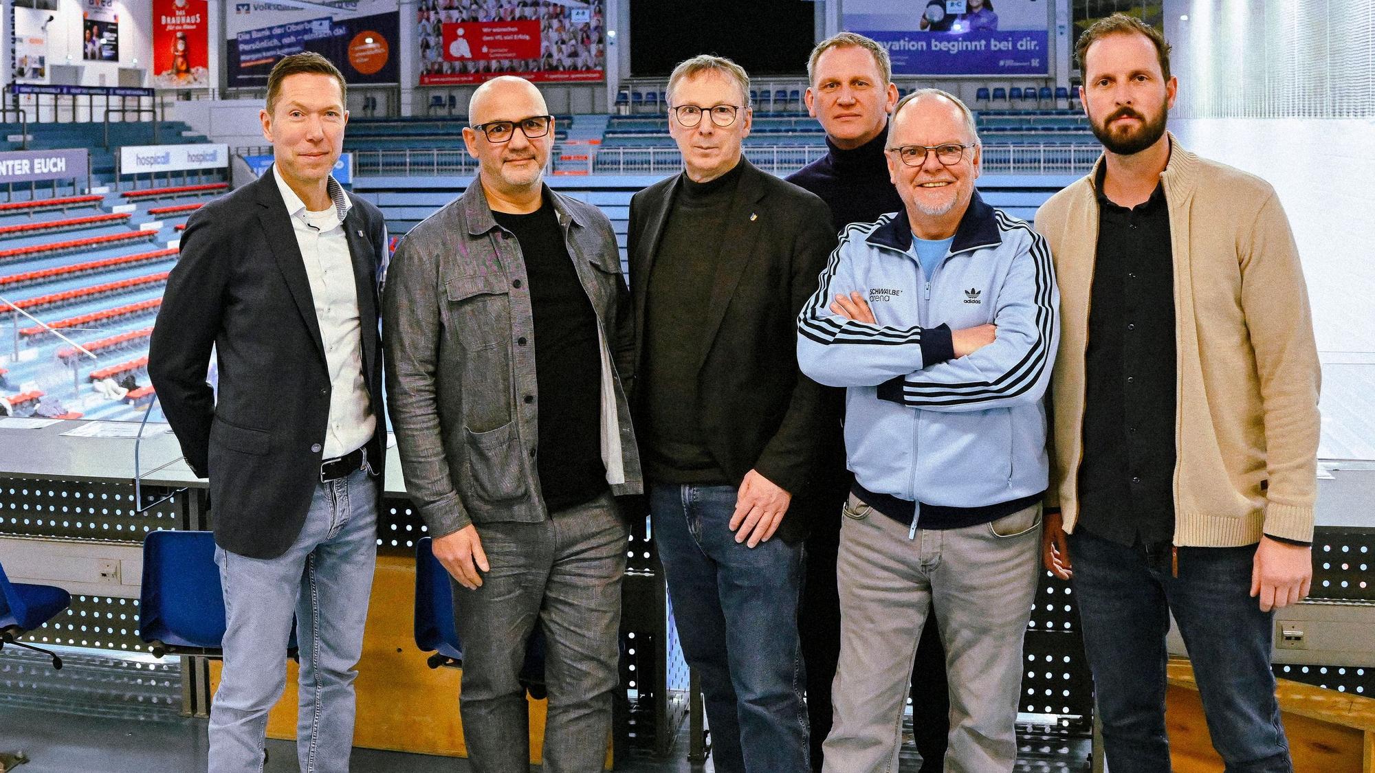 Gruppenfoto: (v.l.) Raoul Halding-Hoppenheit, Antonino Vultaggio, Jürgen Hefner, Harald Kawczyk, Wolf-Dietrich Weithöner und Christoph Schindler.