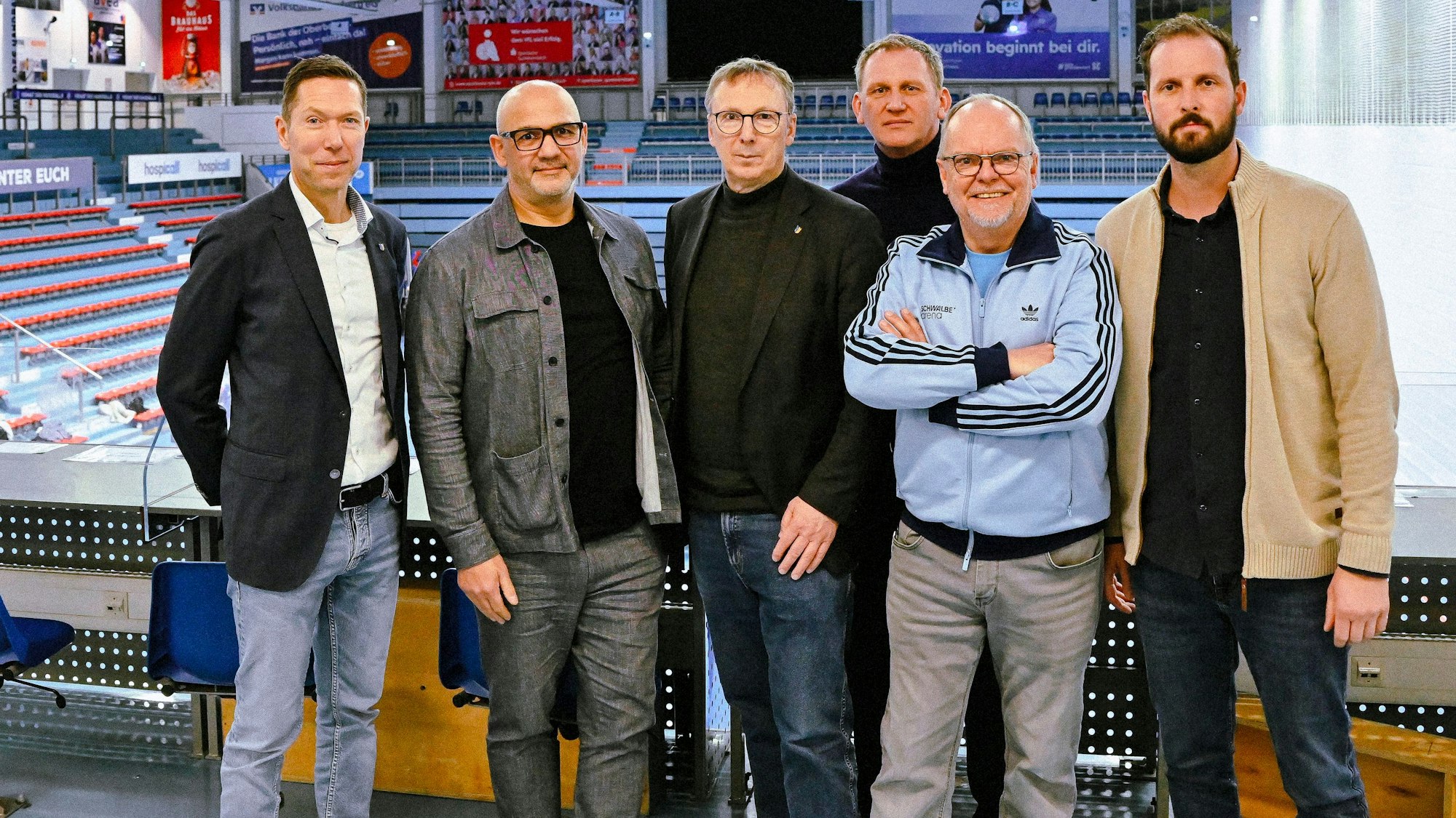 Gruppenfoto: (v.l.) Raoul Halding-Hoppenheit, Antonino Vultaggio, Jürgen Hefner, Harald Kawczyk, Wolf-Dietrich Weithöner und Christoph Schindler.