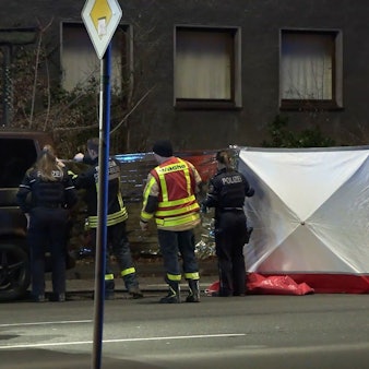 Ein Mädchen wurde festgenommen.