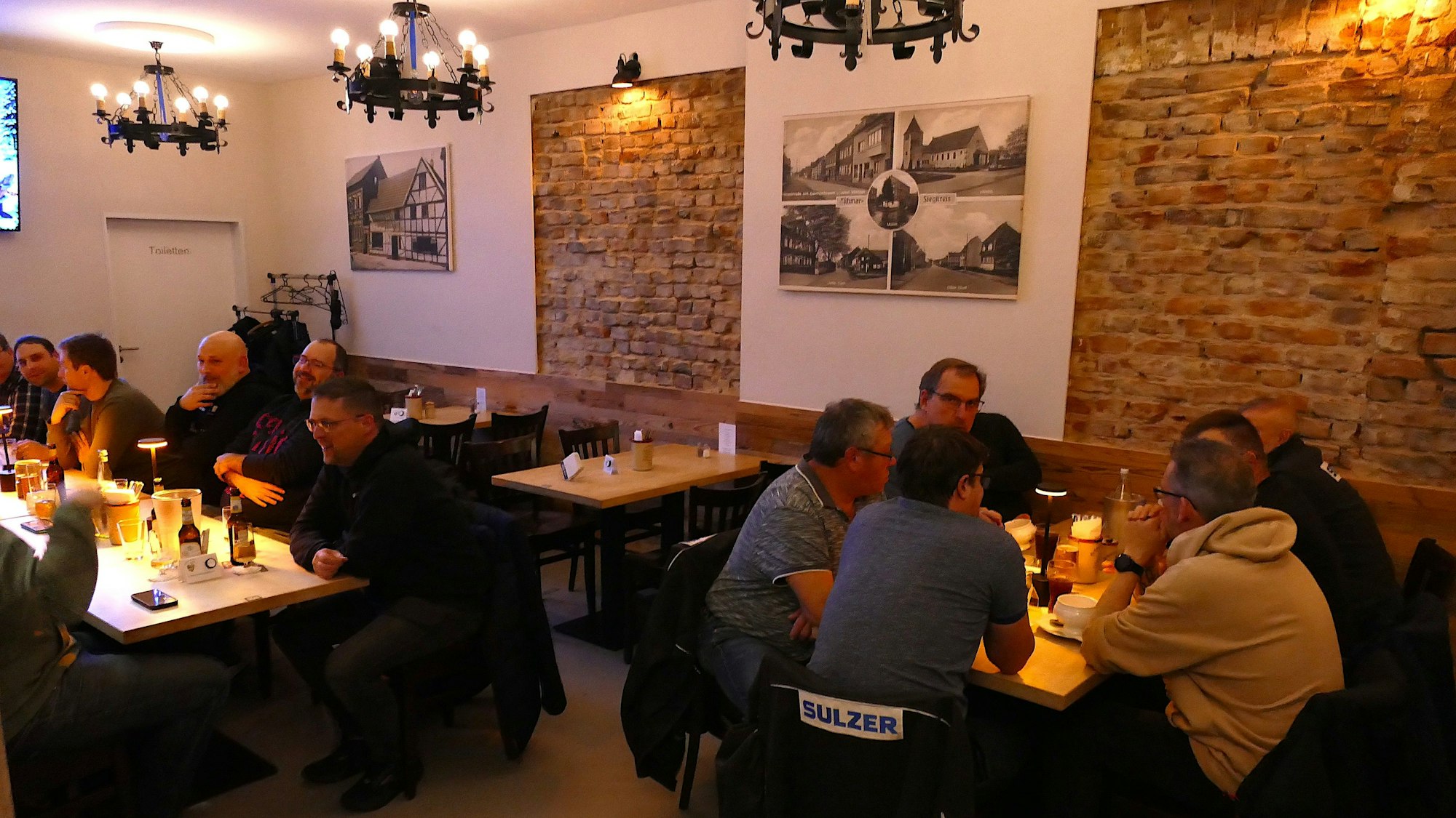 Modernes Interieur erwartet die Gäste im Eschmarer Brauhaus.