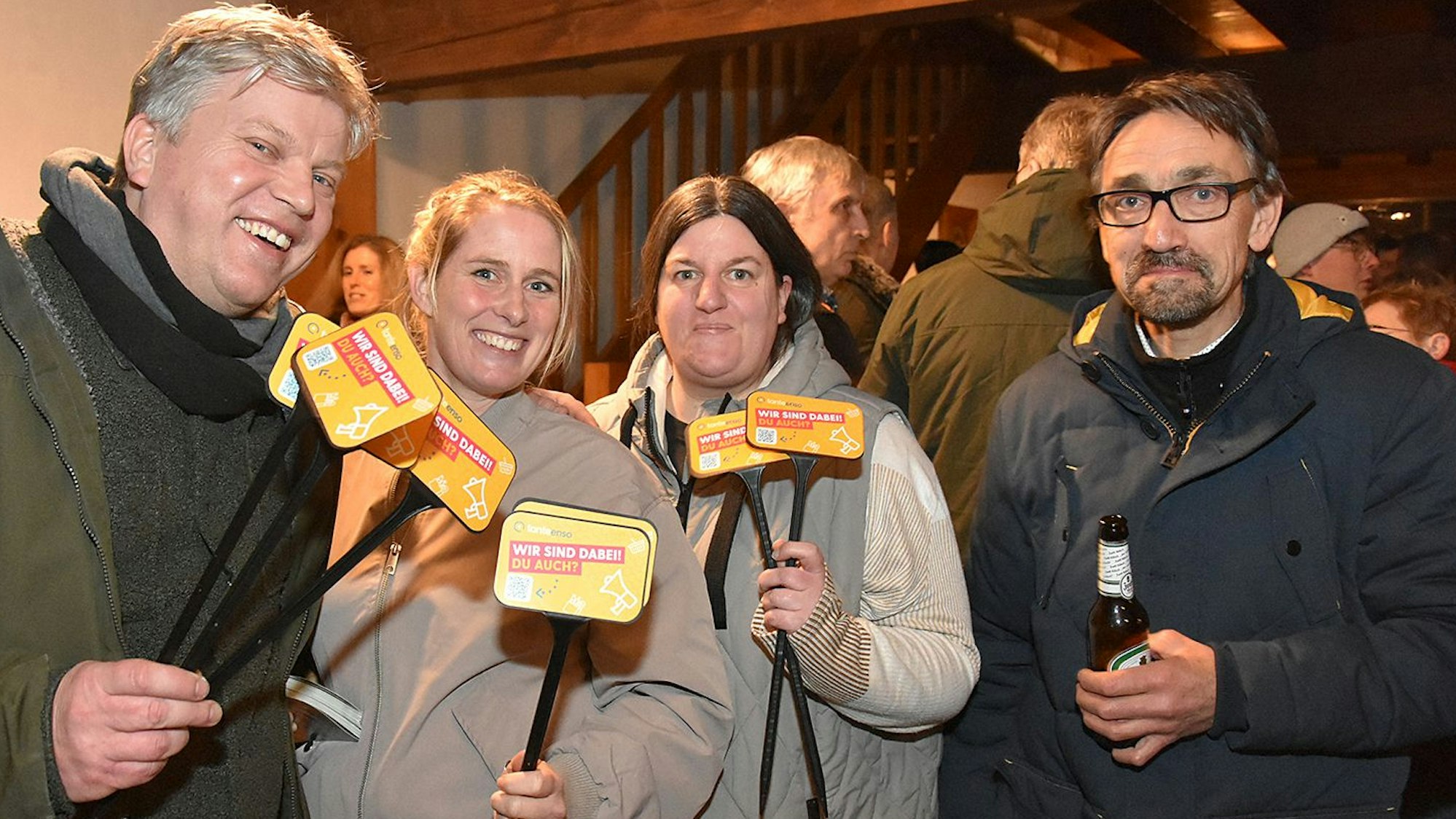 Paten für das Projekt „Tante Enso“ sind in Morsbach-Lichtenberg unter anderem und ab sofort (von links) Yvonne Steffensmeier, Patrick Gilles, Mareike Kirchhof und Marko Roth.