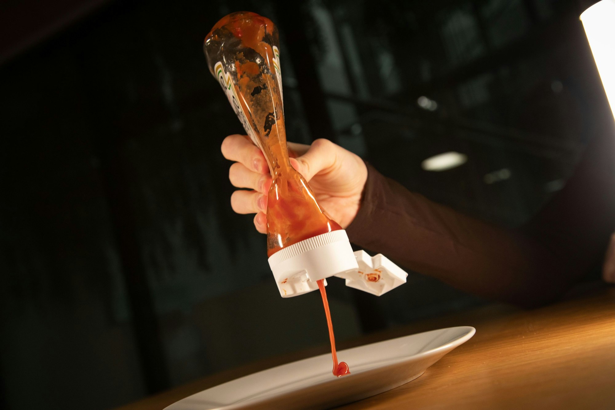 Fazit: Es kommt wieder Ketchup aus der Flasche, ein paar Reste bleiben trotzdem zurück.