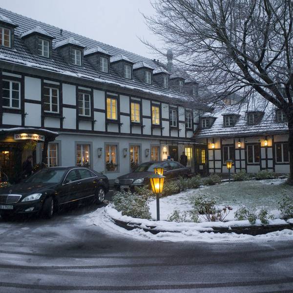 Blick auf das Gasthaus Schaumburger Hof am Rhein in Bonn (Archivfoto).