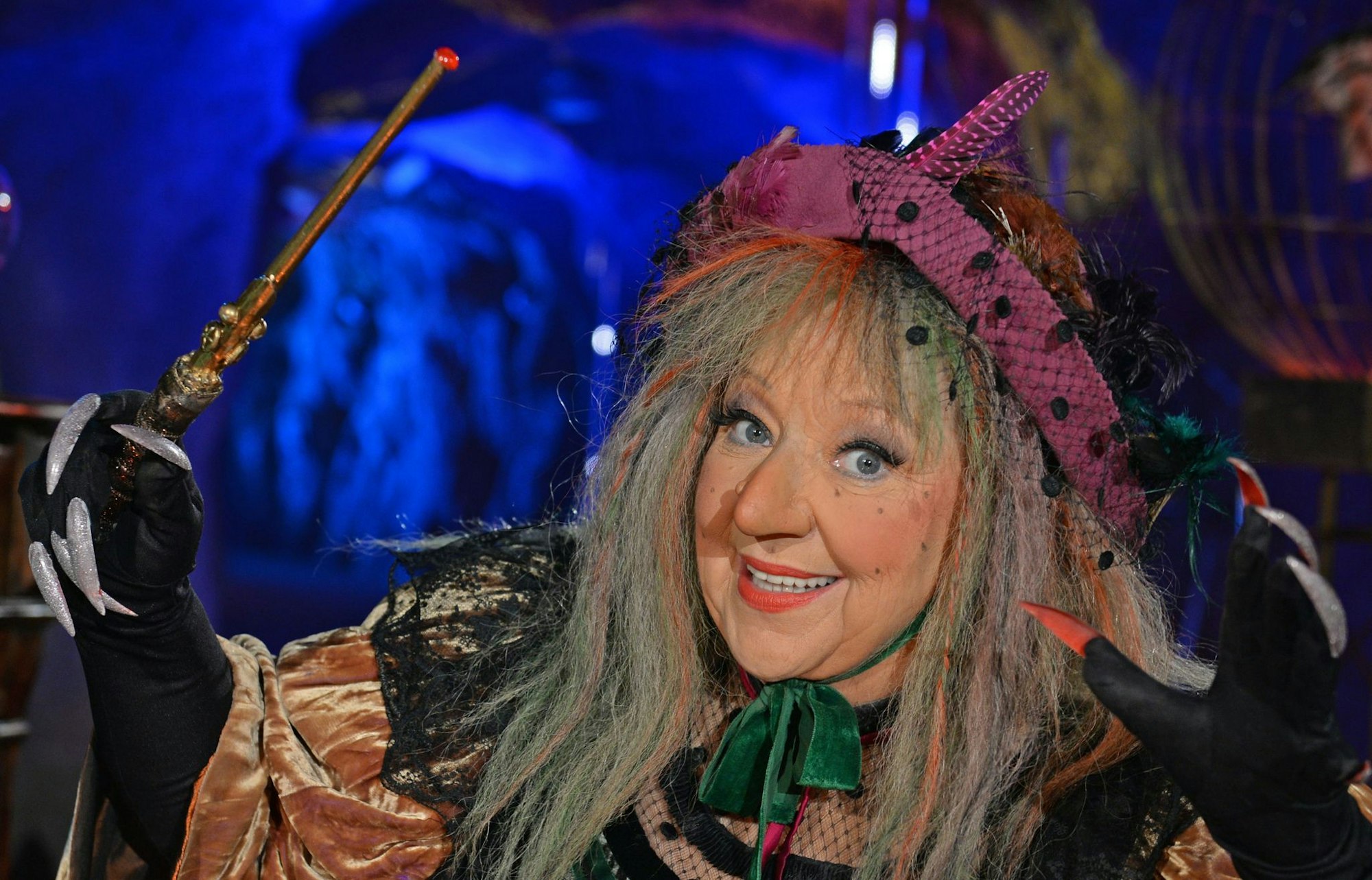 Angelika Mann in der Rolle als «Märchenrätselhexe» während einer Fernsehproduktion. (Archivbild)