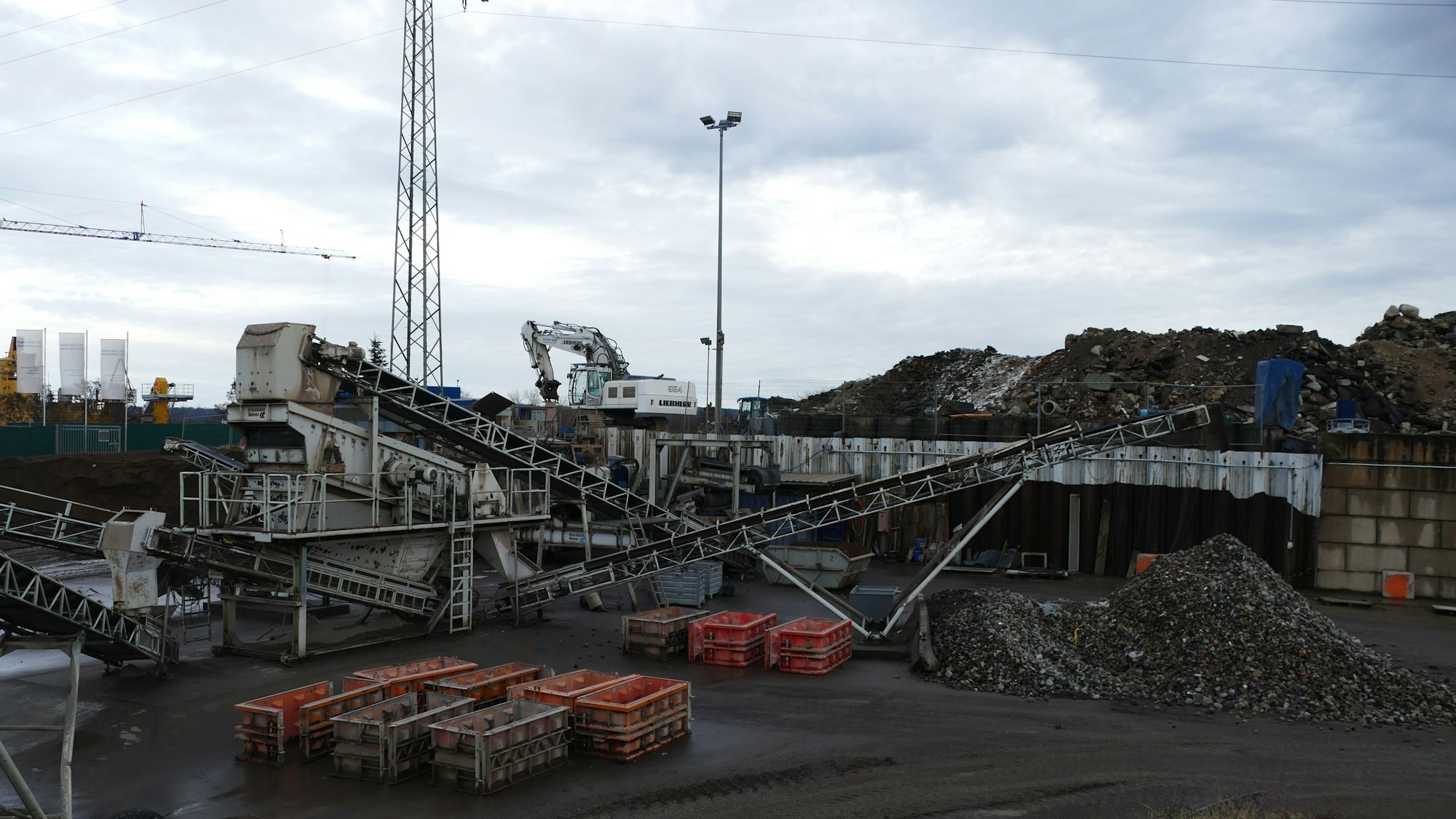 In der Aufbereitungsanlage werden pro Jahr 200.000 Tonnen RCL produziert.