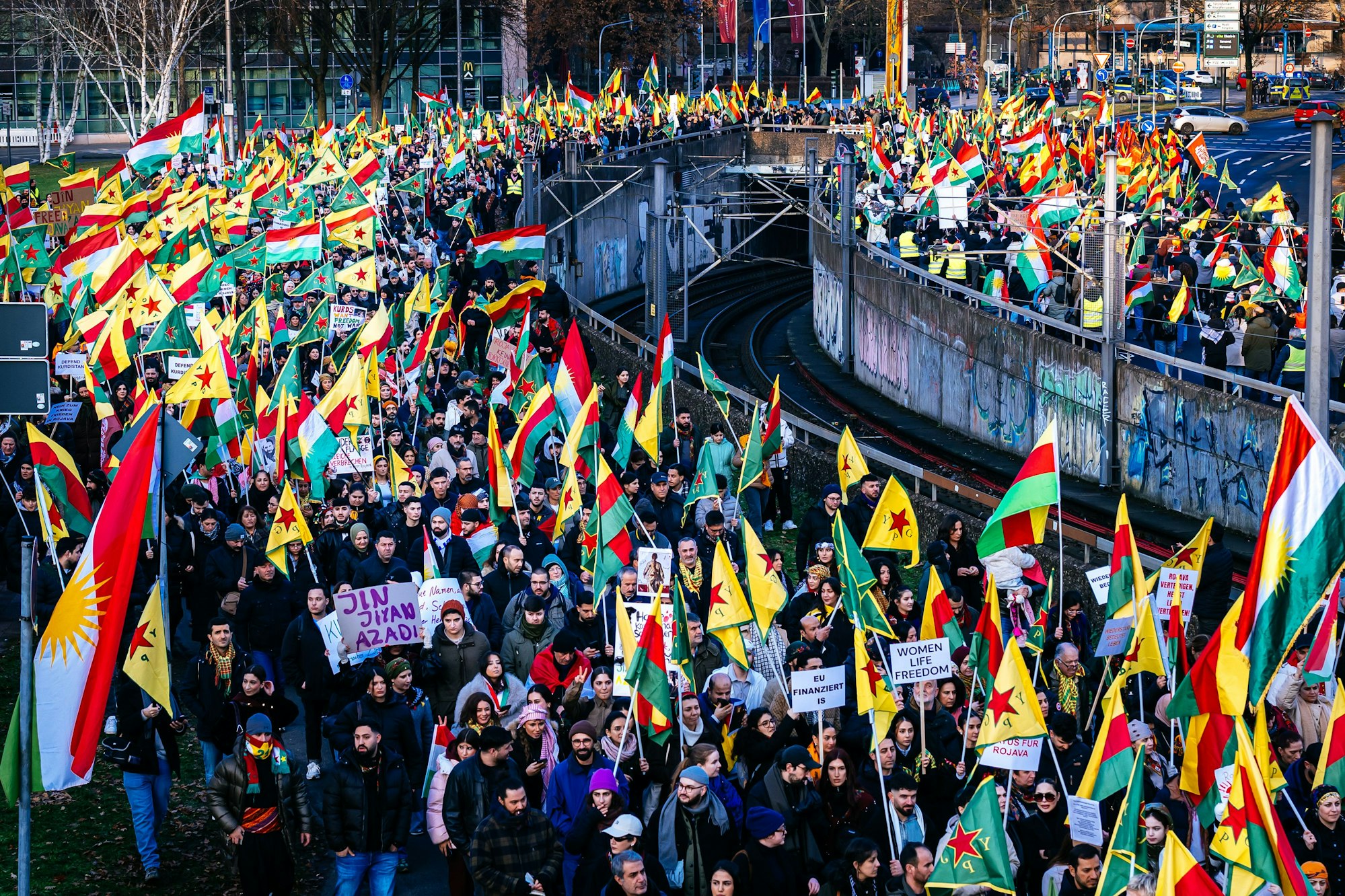 Weitestgehend friedlich: Über 10.000 Menschen nahmen an der Demonstration am Wochenende teil.