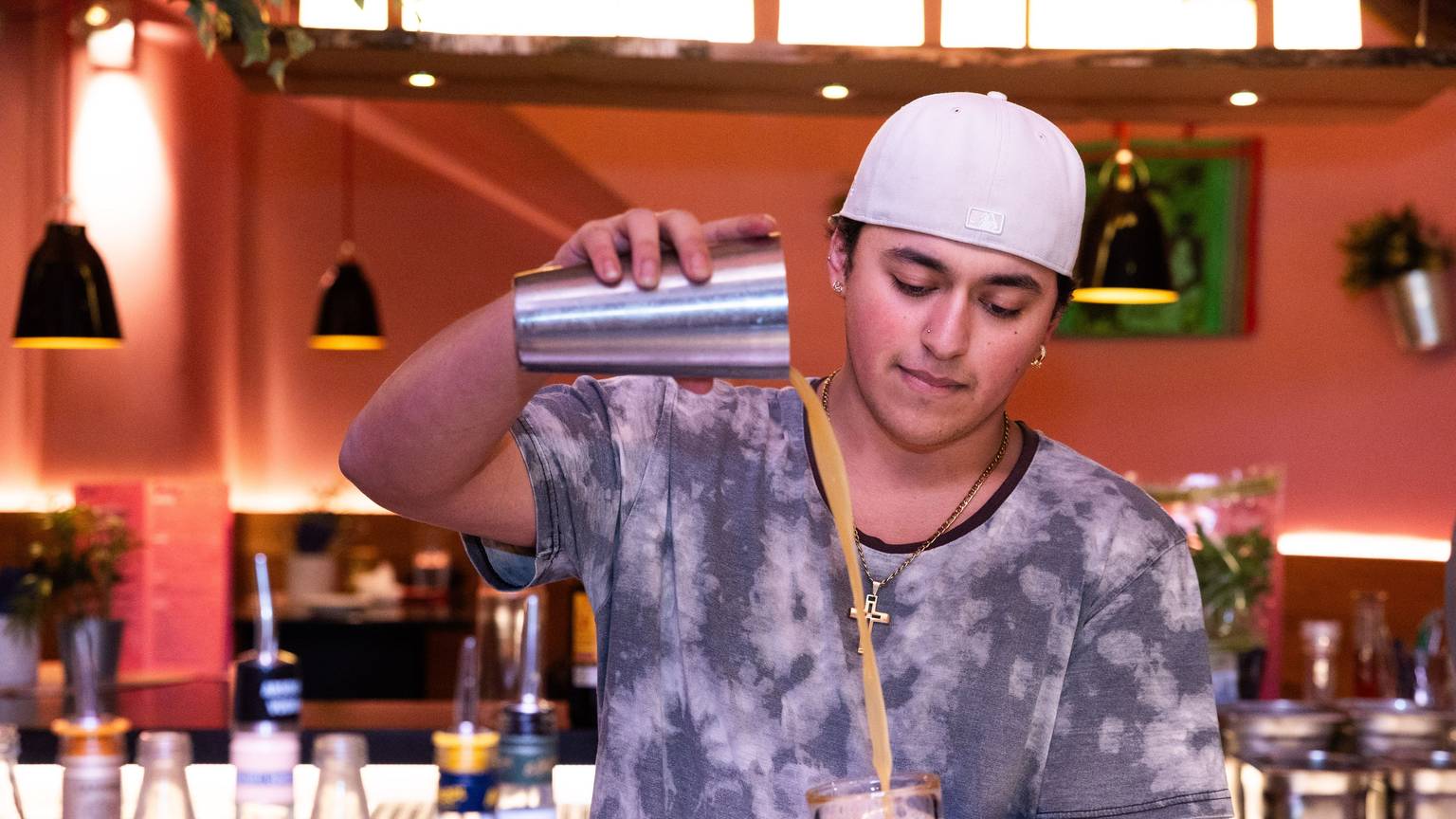 Tacos, Fajitas und Cocktails: Mexikanische Speisen und Getränke mit internationalen Zutaten gibt es im Little Mexico.Jerry mixt