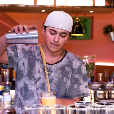 Tacos, Fajitas und Cocktails: Mexikanische Speisen und Getränke mit internationalen Zutaten gibt es im Little Mexico.Jerry mixt