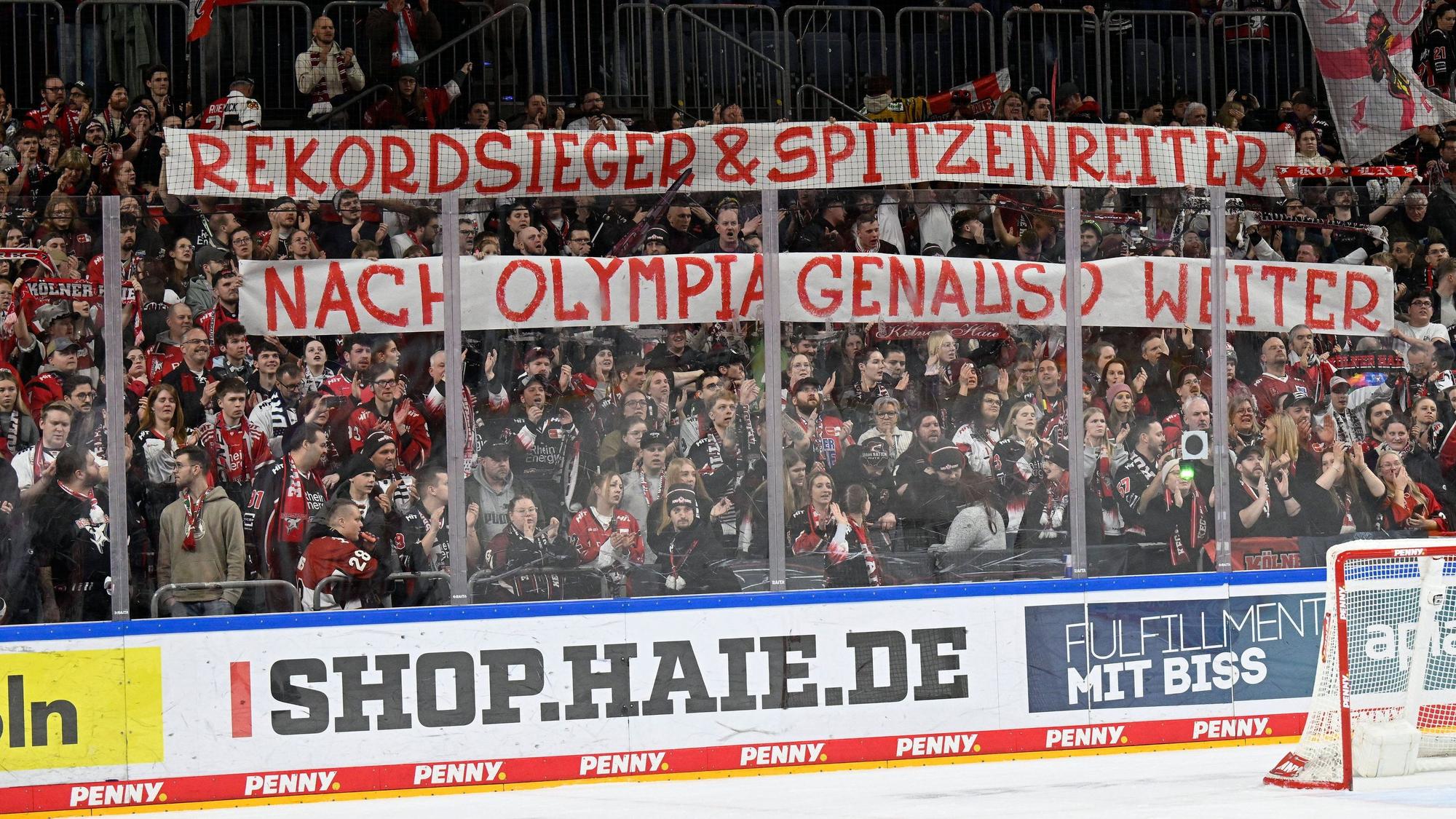 Wertschätzung und Aufforderung: Die Haie-Fans hoffen nach der Olympiapause auf eine neue Serie.