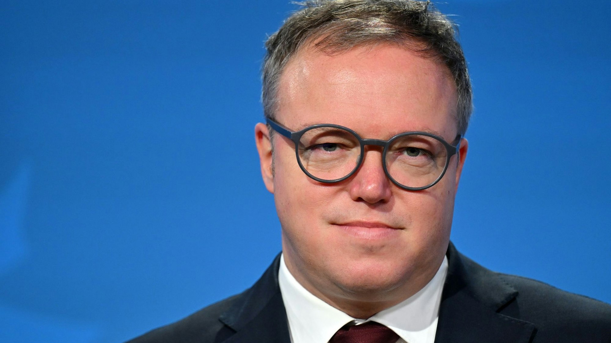 Thüringens Ministerpräsident Mario Voigt (CDU) soll seinen Doktortitel verlieren. Er will dagegen rechtlich vorgehen. (Archivbild)