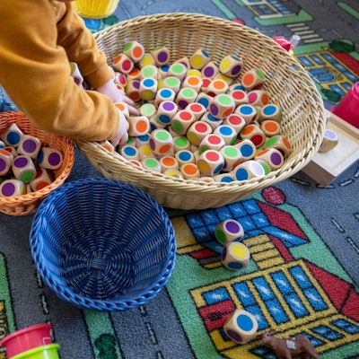 In den Kitas sind ausreichend viele und gut qualifiziert Fachkräfte von zentraler Bedeutung. (Archivbild)