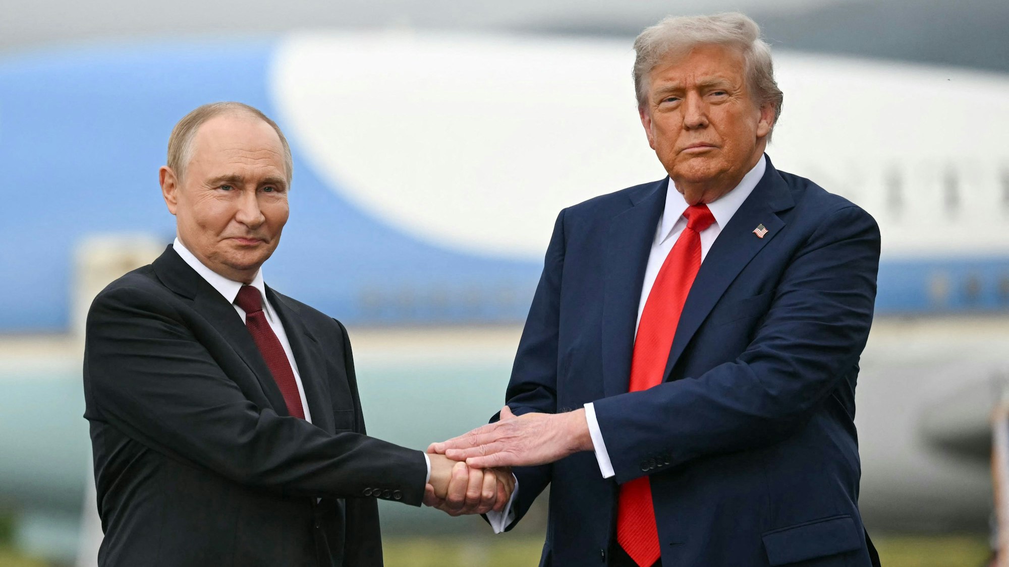 Kremlchef Wladimir Putin soll nach Angaben von US-Präsident Donald Trump zugestimmt haben, die Angriffe auf die ukrainische Hauptstadt Kyjiw für eine Woche auszusetzen. (Archivbild)