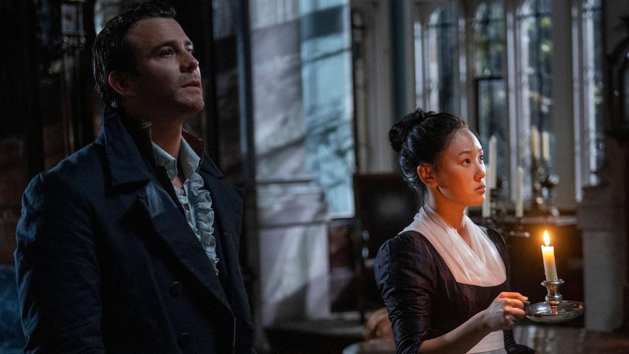Bridgerton. (L to R) Luke Thompson as Benedict Bridgerton, Yerin Ha as Sophie Baek in episode 403 of Bridgerton. Cr. Liam Daniel/Netflix © 2025
