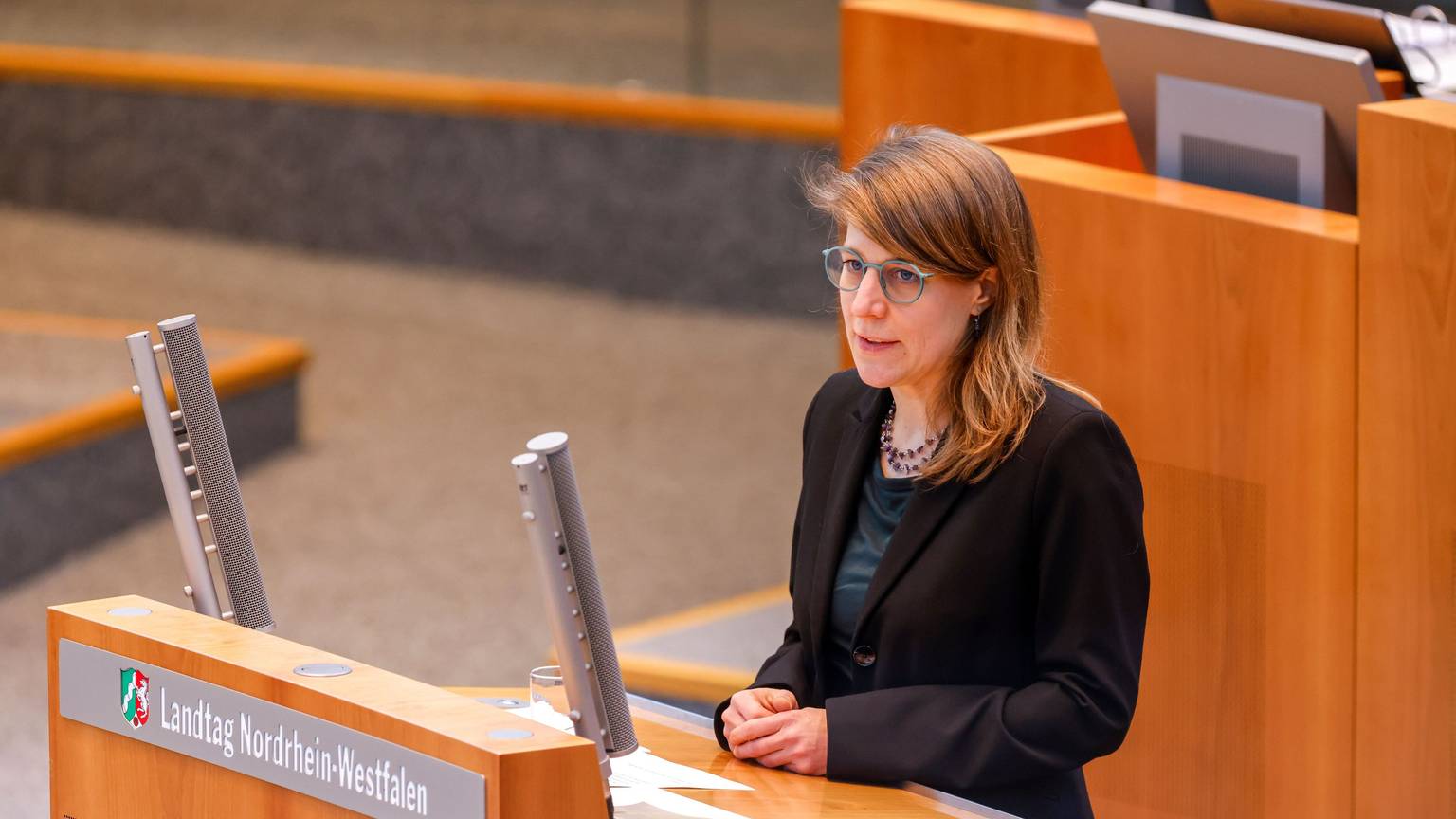 Erst seit wenigen Tagen im Amt: Die neue NRW-Familienministerin Verena Schäffer (Grüne).