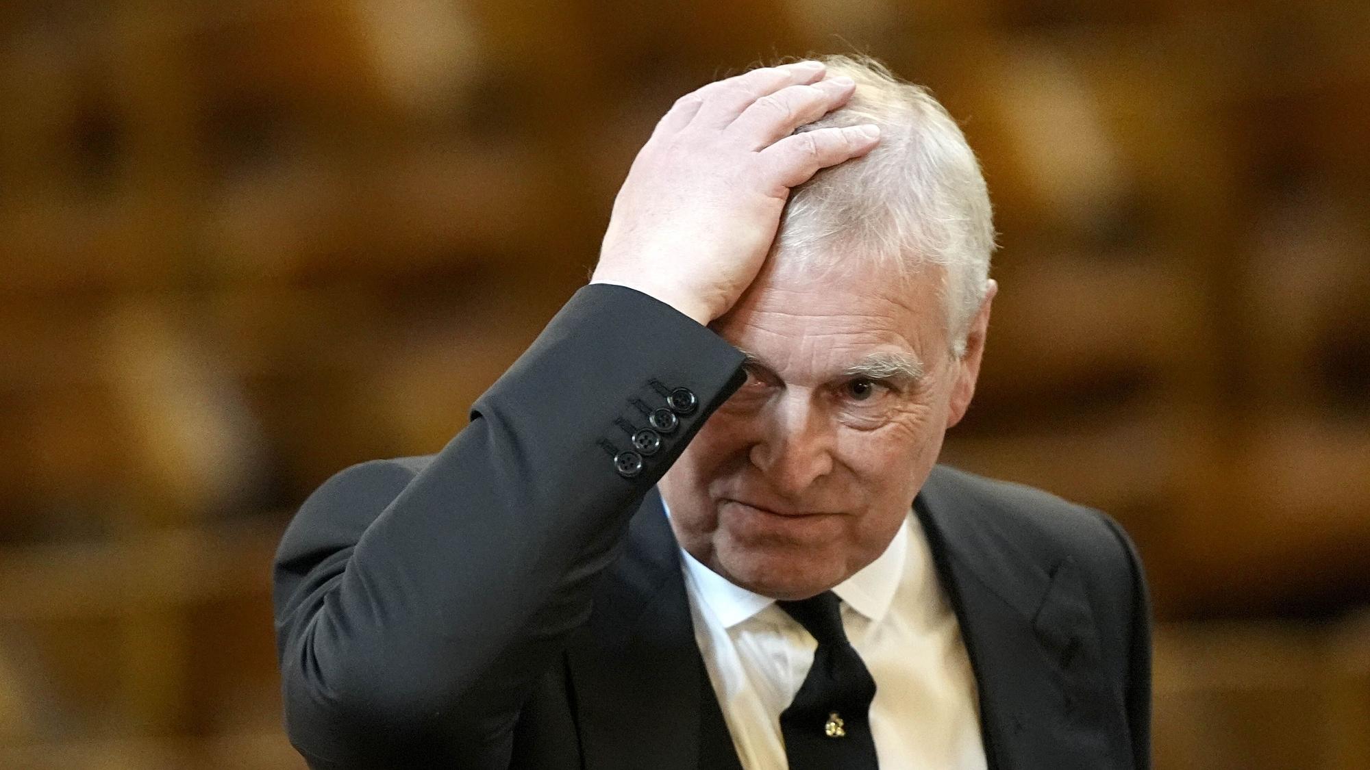 Der damalige Prinz Andrew kommt im September 2025 zur Requiem-Messe für Katharine, Herzogin von Kent, in der Westminster Cathedral. Andrew gerät in der Epstein-Affäre weiter unter Druck.