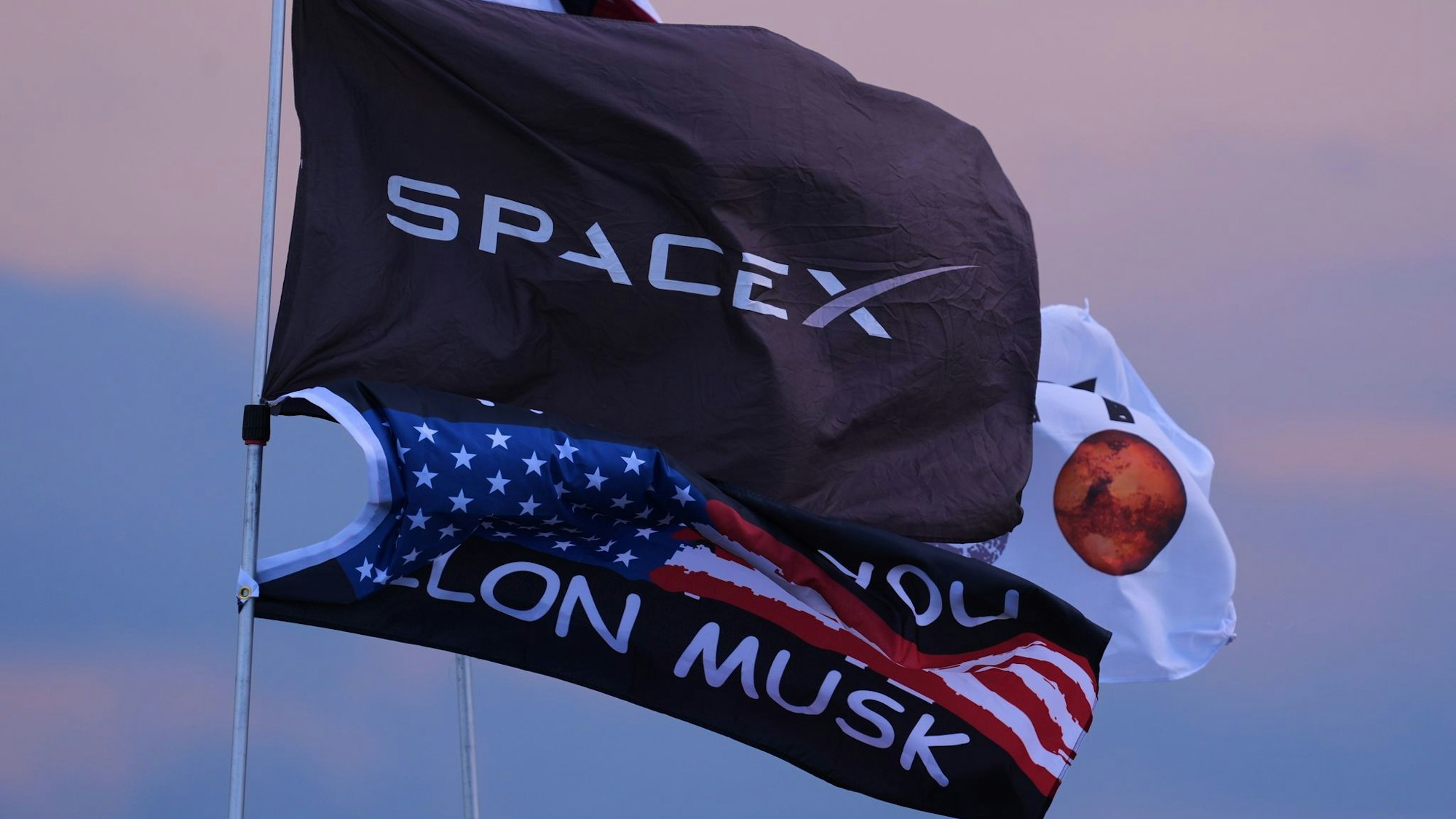 SpaceX und xAI werden beide von Elon Musk kontrolliert. (Archivbild)