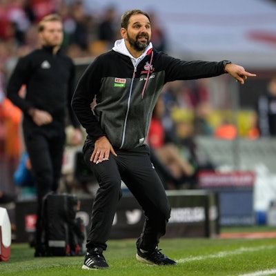 SStefan Ruthenbeck als Trainer der FC-Profis beim Heimspiel gegen den FC Augsburg im Januar 2018.