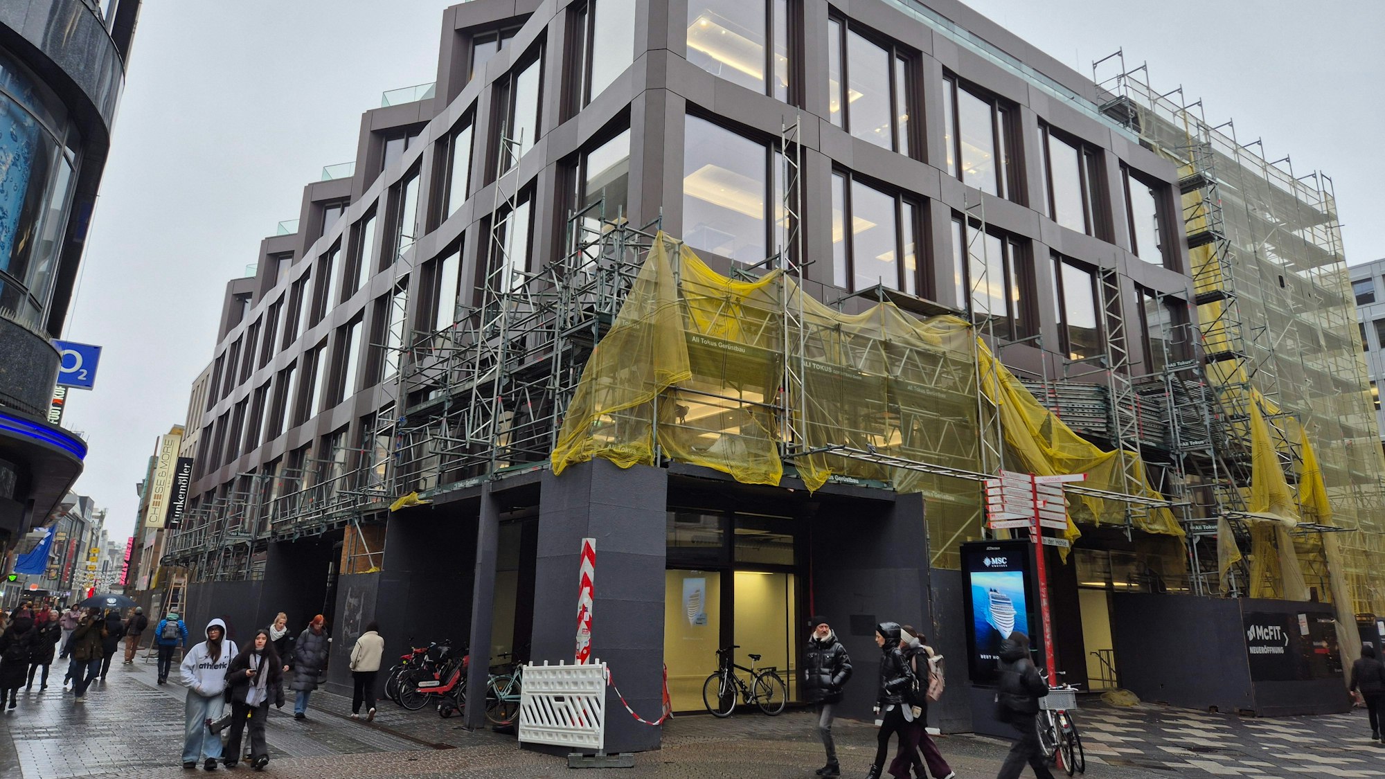 Zu sehen ist die Zentralbibliothek an ihrem Interim-Standort an der Hohe Straße.