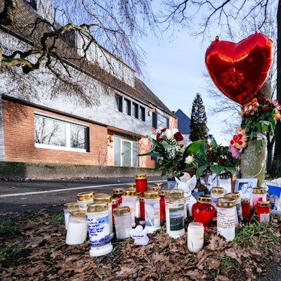 Auseinandersetzung in Longerich Lindweilerweg