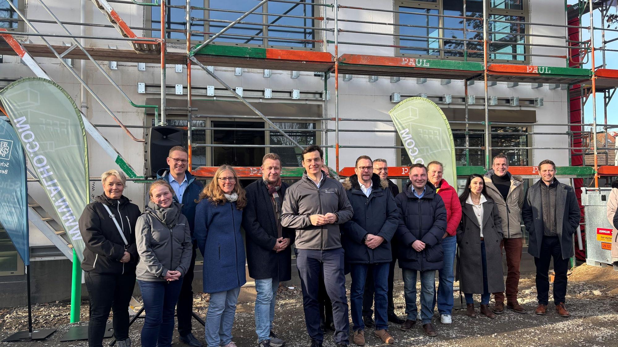Das Foto zeigt die Projektverantwortlichen bem Rochtfest