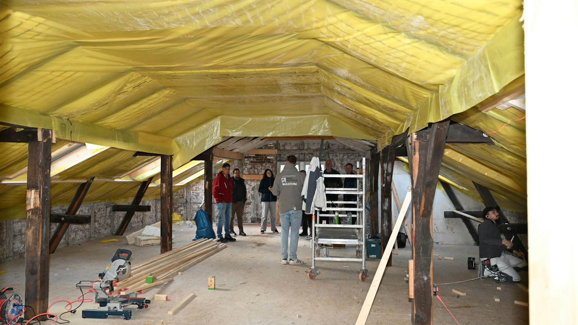 Zu den zahlreichen Projekten, die in der Gemeinde in Arbeit sind, zählt auch der Umbau des alten Ründerother Bahnhofs zu einem Hotel-Restaurant.