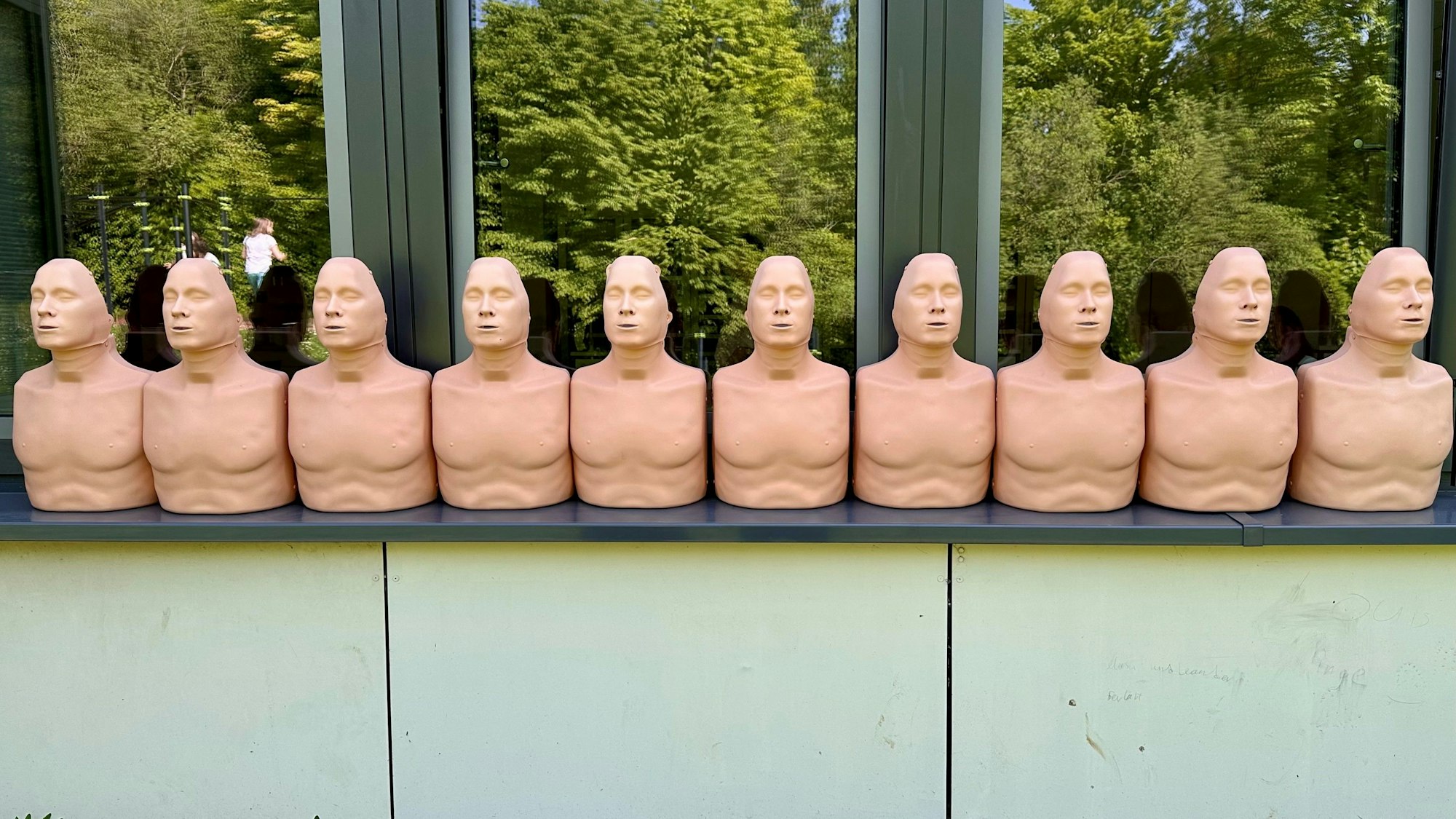 Das Gymnasium Alfter besitzt bereits zehn Reanimationsphantome.