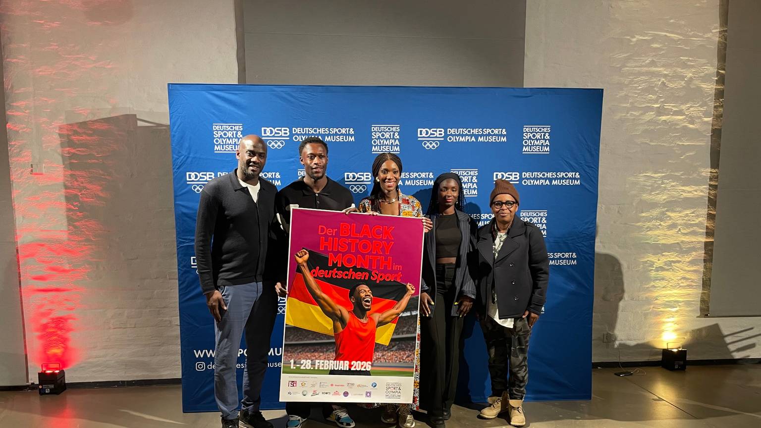 Sprechen über ihre Erfahrungen im deutschen Sport: Otto Addo (v.l.n.r), Owen Ansah, Liz Shoo, Oumi Janta und Shari Reeves.
