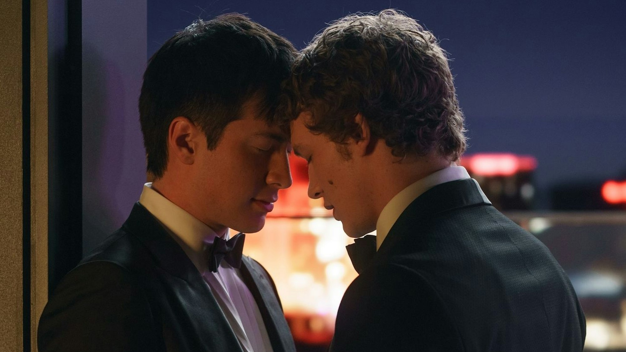 „Heated Rivalry“ mit Hudson Williams als Shane und Connor Storrie als Ilya.