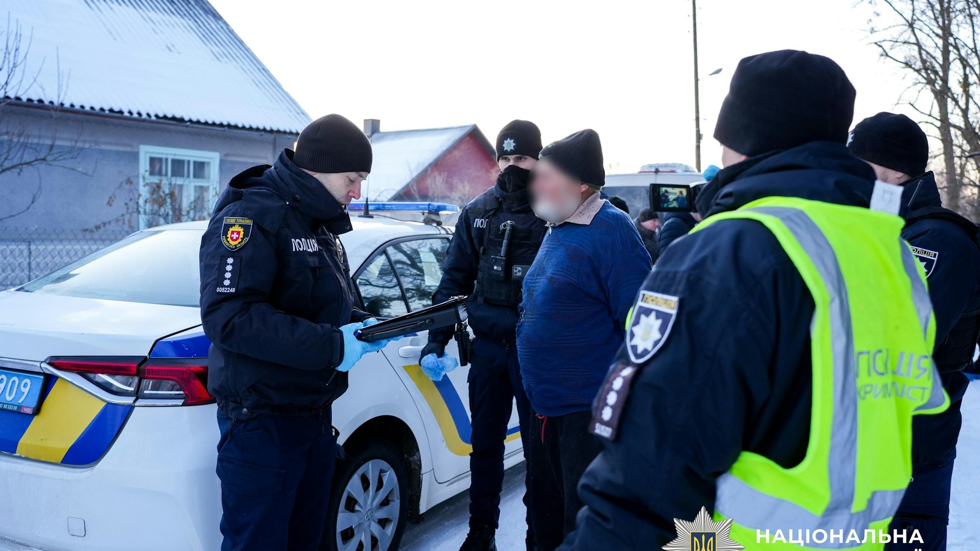 In Riwne in der Ukraine wurde am Dienstag (10. Februar 2026) ein Mann festgenommen, der fünf Personen getötet haben soll.