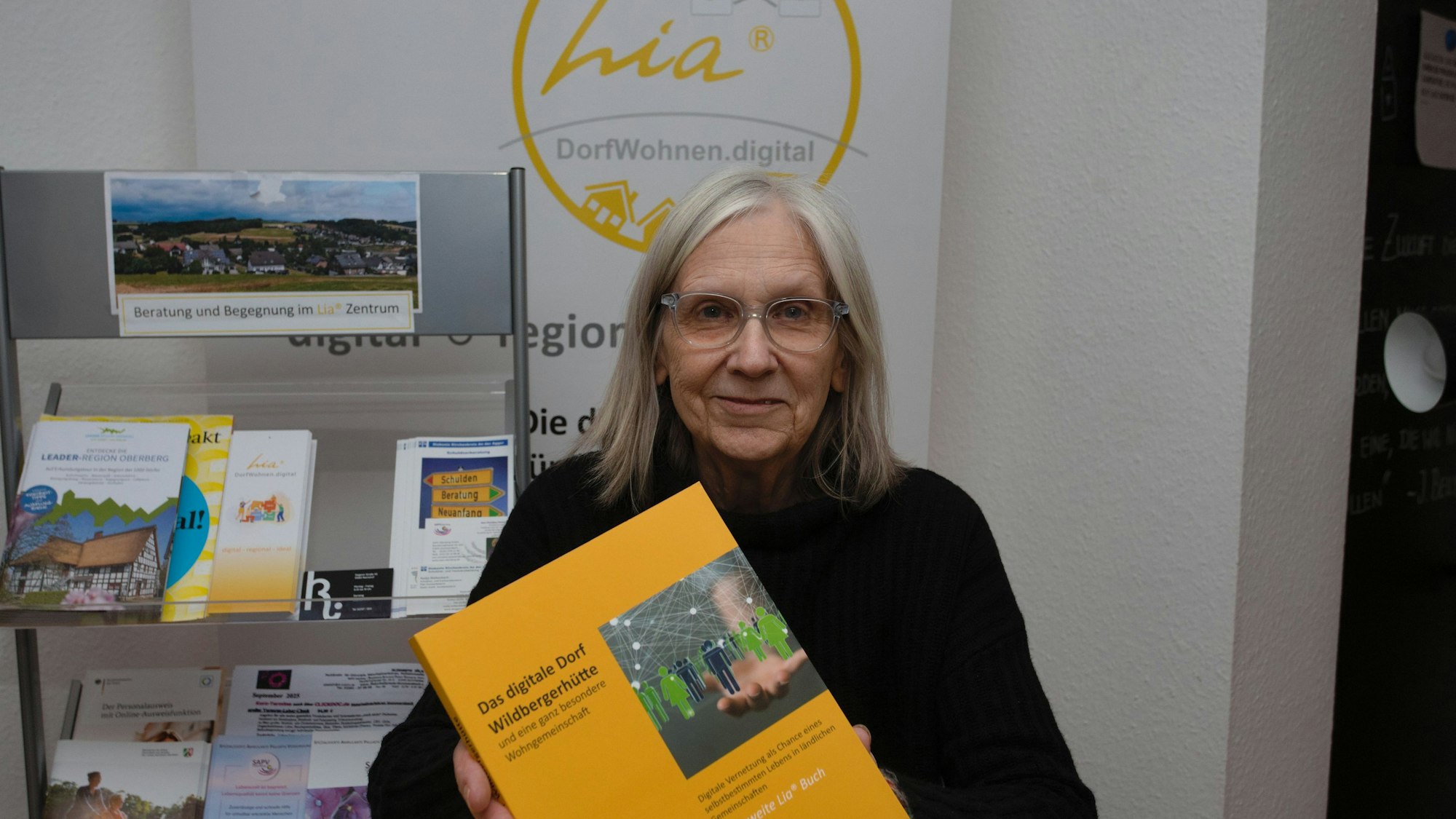 Das Foto zeigt die Gründerin des Lia-Projektes „Dorfwohnen.digital“, Anne Thomann.