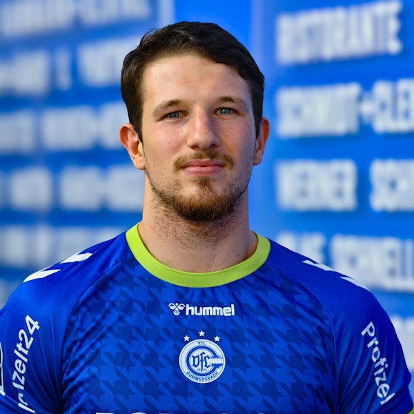 VfL-Rückraumspieler João Gomes im Porträt.