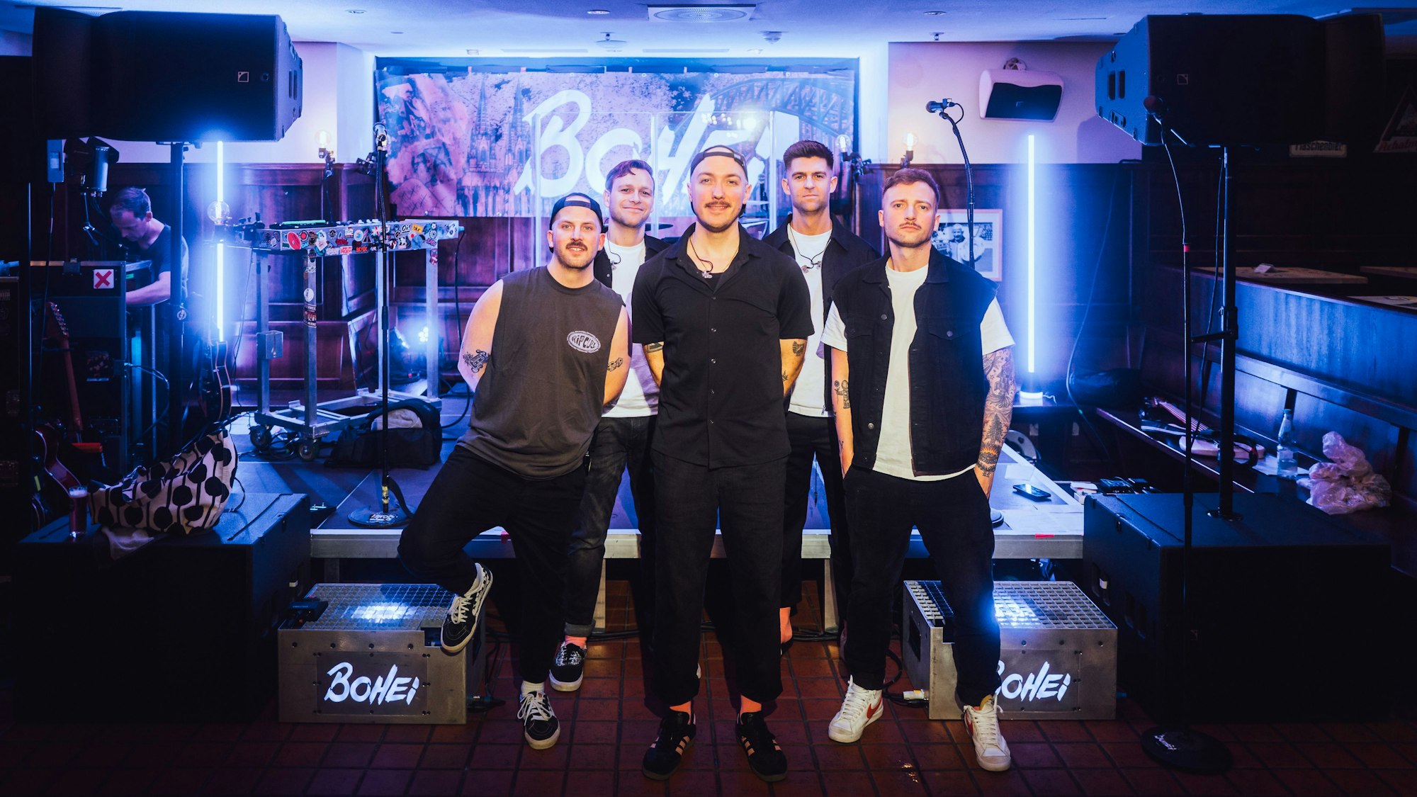 Die Band Bohei wünscht den Jecken „Jlitzer em Jeseech“.