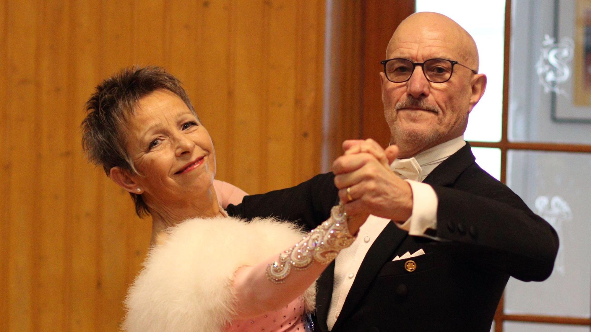 Monika und Heinrich Schmitz bilden als Tanzpaar eine Einheit.