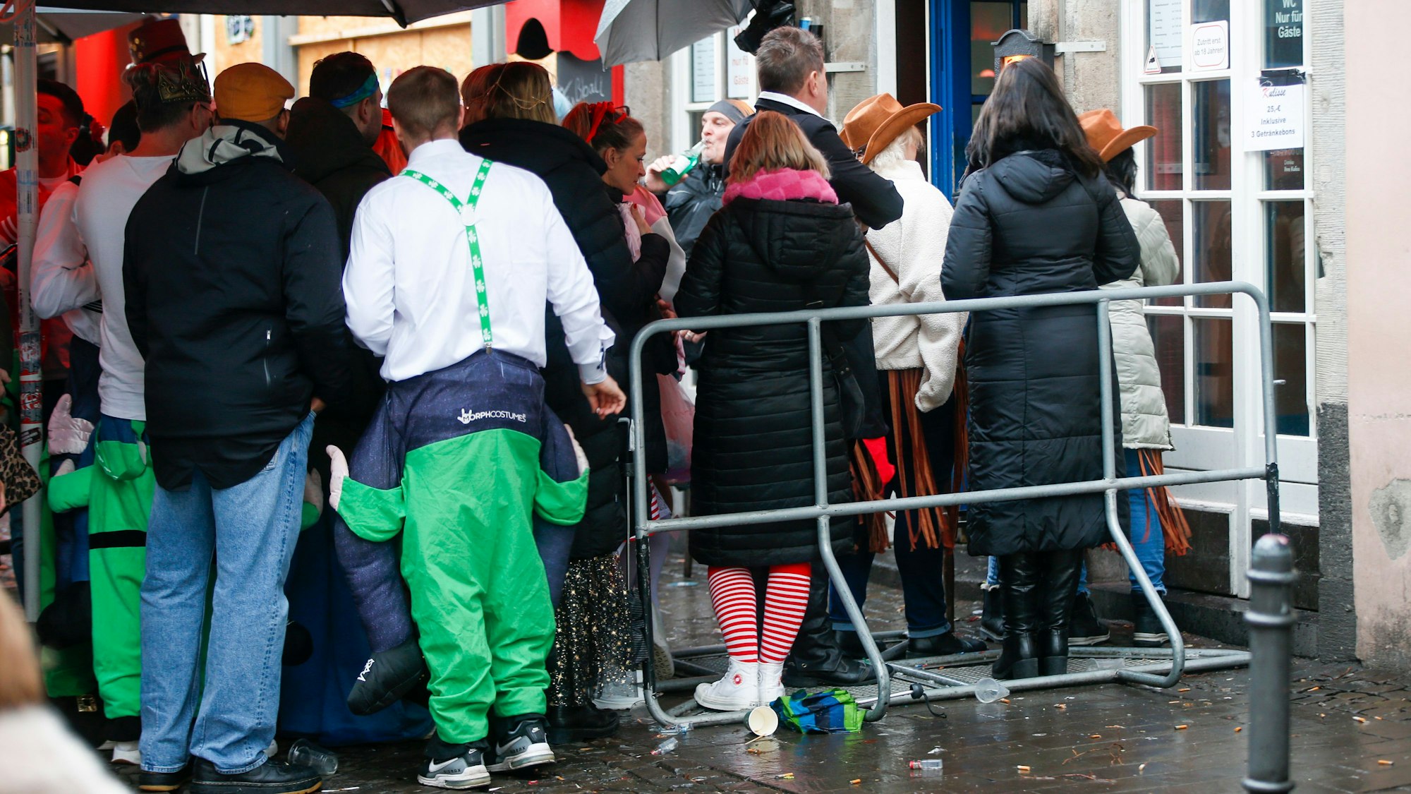 Der Andrang auf die Kneipen war groß.