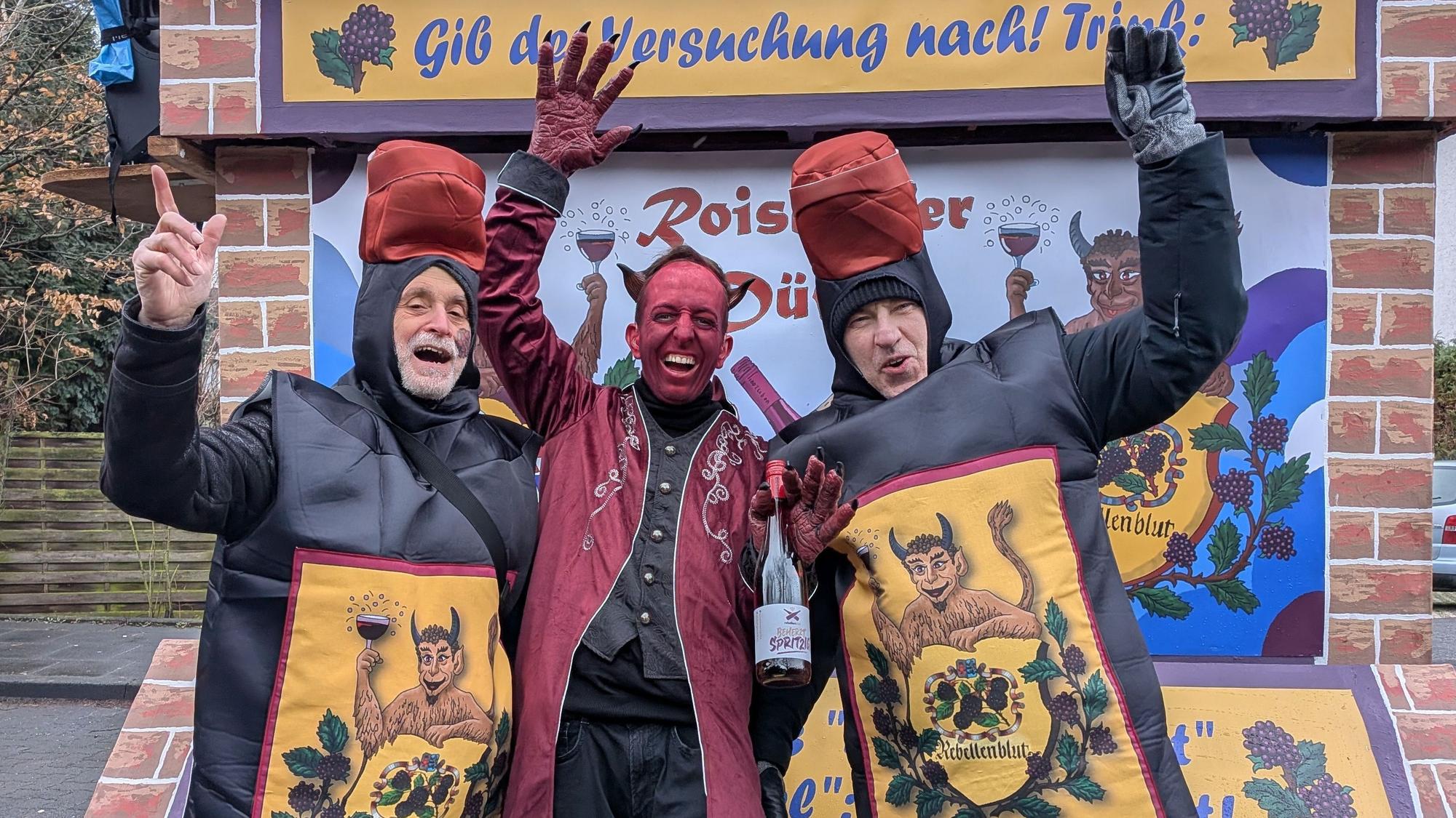 Die Heimatfreunde Roisdorf schworen auf „Roisdorfer Düwel“.