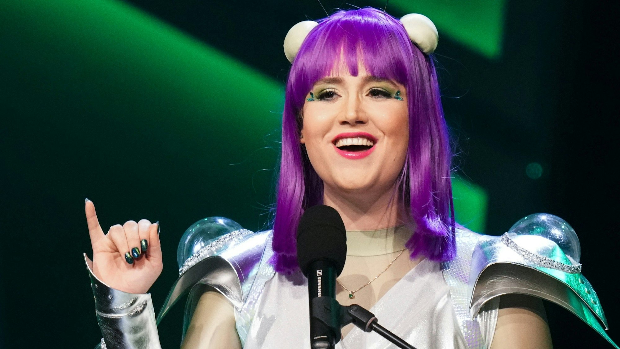 Ricarda Lang bei der Karnevalsveranstaltung und Verleihung des Orden wider den tierischen Ernst in Aachen. An Weiberfastnacht war die Grünen-Politikerin in Köln unterwegs. (Archivbild)