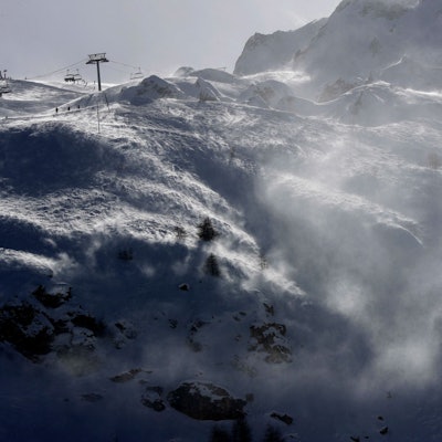 Drei Skifahrer sind bei Val-d'Isère von einer Lawine mitgerissen und getötet worden. (Archivbild)