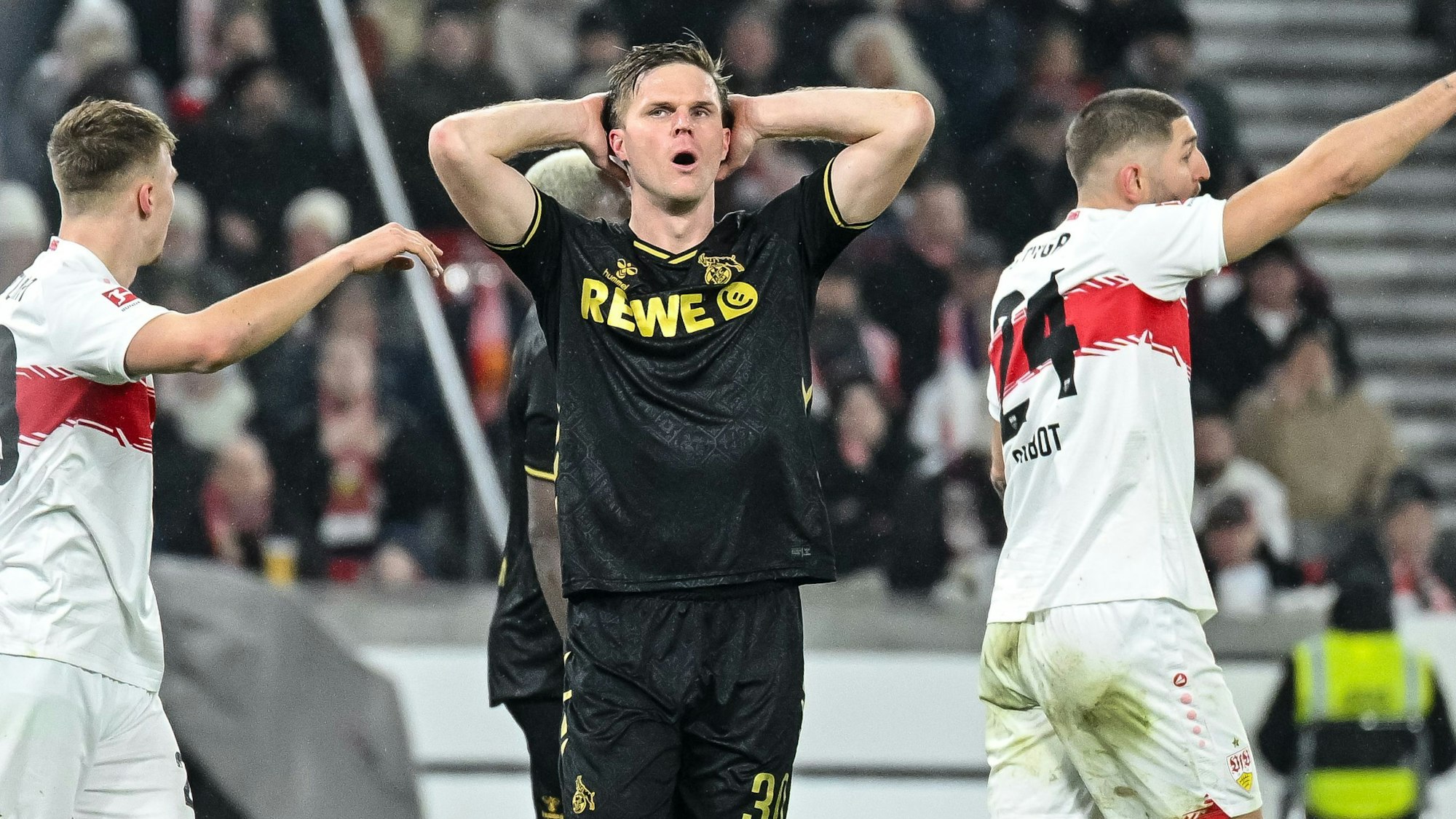 Verzweiflung: Marius Bülter und der 1. FC Köln verpassten auch beim VfB Stuttgart einen Punktgewinn.