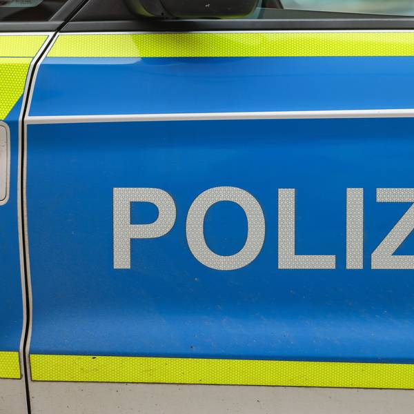Ein Streifenwagen der Polizei