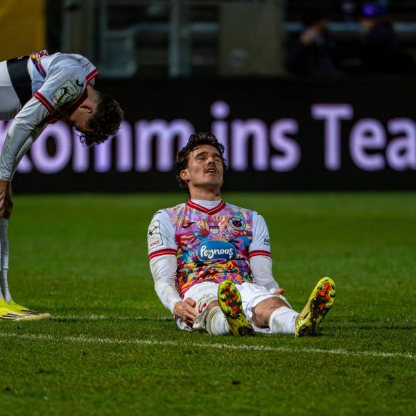 3. Fussball Bundesliga. Viktoria Köln - Erzgebirge Aue, 24. Spieltag, am 13.02.2026 Enttäuschte Gesichter bei Lucas Wolf Viktoria Köln, 21, und Leonhard Münst Viktoria Köln, 5, 3. Fussball Bundesliga. Viktoria Köln - Erzgebirge Aue, 24. Spieltag, am 13.02.2026, Sportpark Höhenberg. DFB REGULATIONS PROHIBIT ANY USE OF PHOTOGRAPHS AS IMAGE SEQUENCES AND/OR QUASI-VIDEO. *** 3 Soccer Bundesliga Viktoria Köln Erzgebirge Aue, 24 Matchday, on 13 02 2026 Disappointed faces at Lucas Wolf Viktoria Köln, 21 , and Leonhard Münst Viktoria Köln, 5 , 3 Soccer Bundesliga Viktoria Köln Erzgebirge Aue, 24 Matchday, on 13 02 2026, Sportpark Höhenberg DFB REGULATIONS PROHIBIT ANY USE OF PHOTOGRAPHS AS IMAGE SEQUENCES AND OR QUASI VIDEO Copyright: xBEAUTIFULxSPORTS/Erlhofx