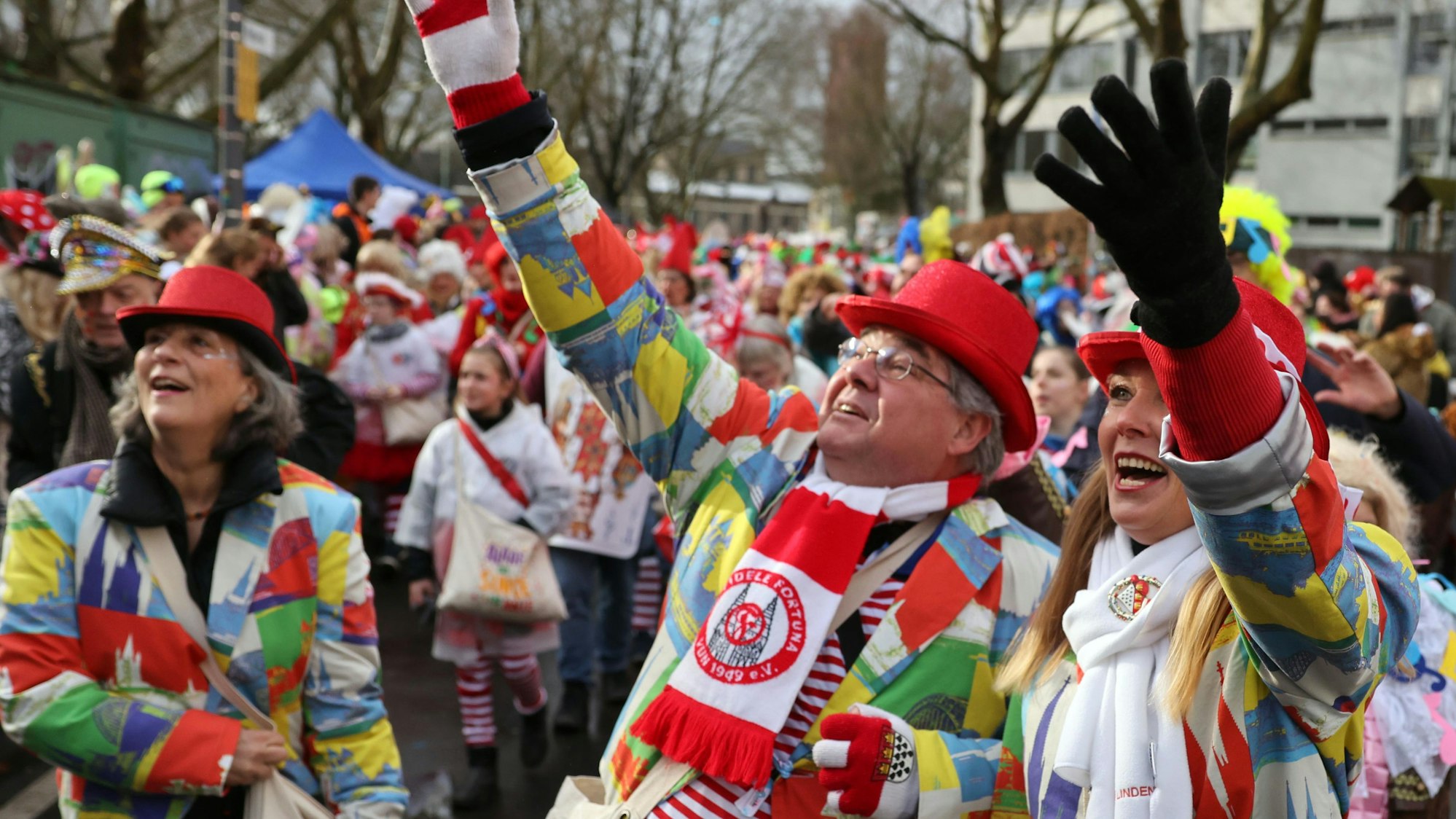 Begeisterte Zugteilnehmer
