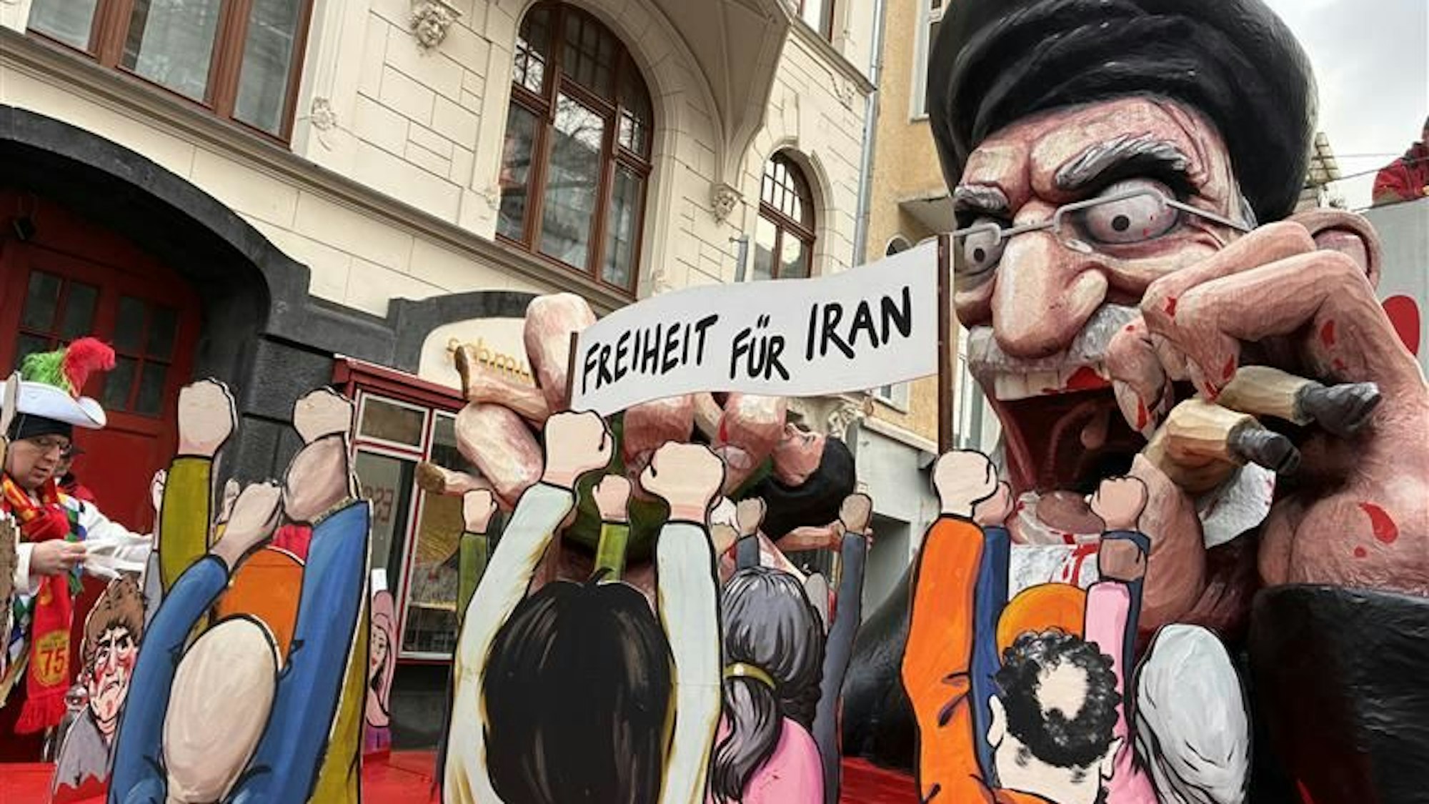 Der Iran-Wagen beim Rosenmontagszug in Köln