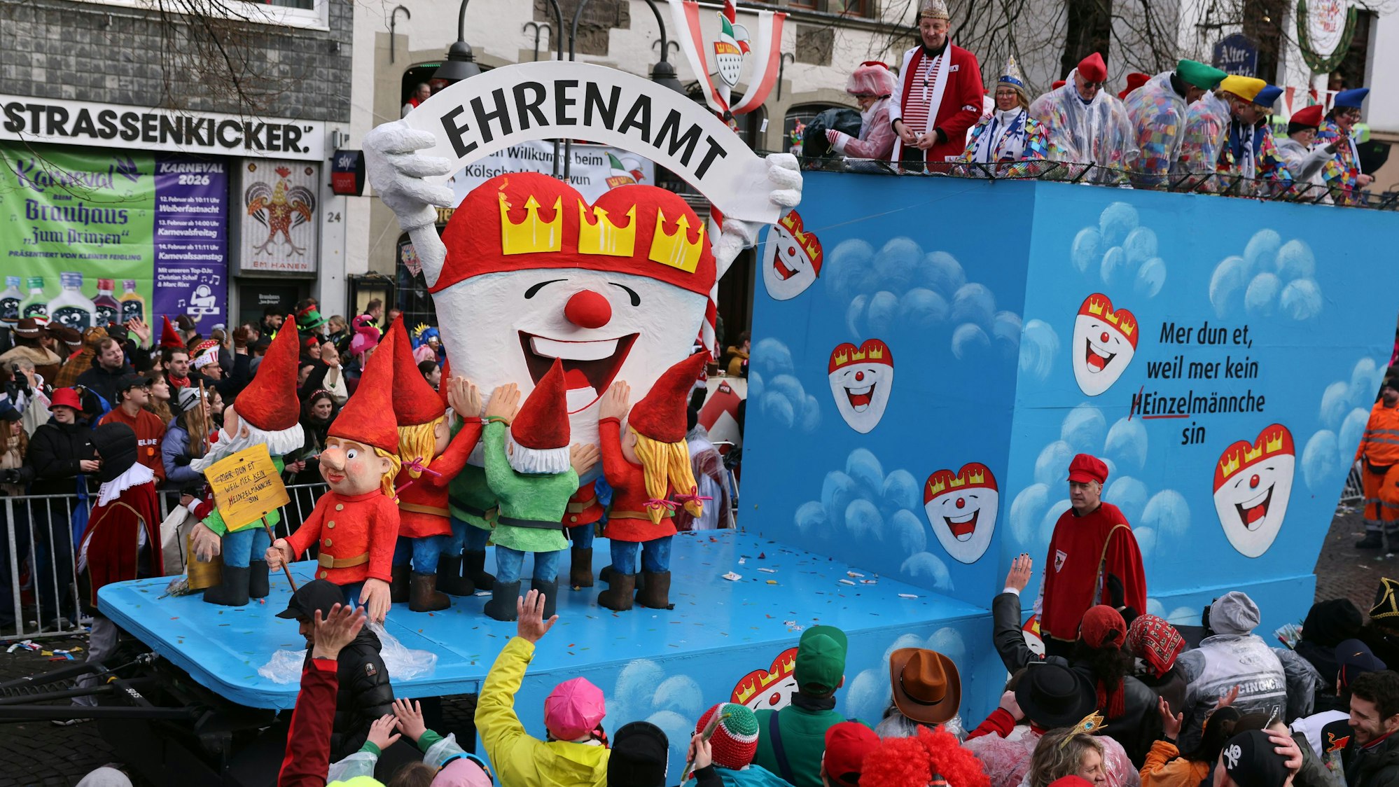 Auch die Heinzelmännchen fanden ihren Platz im Rosenmontagszug.