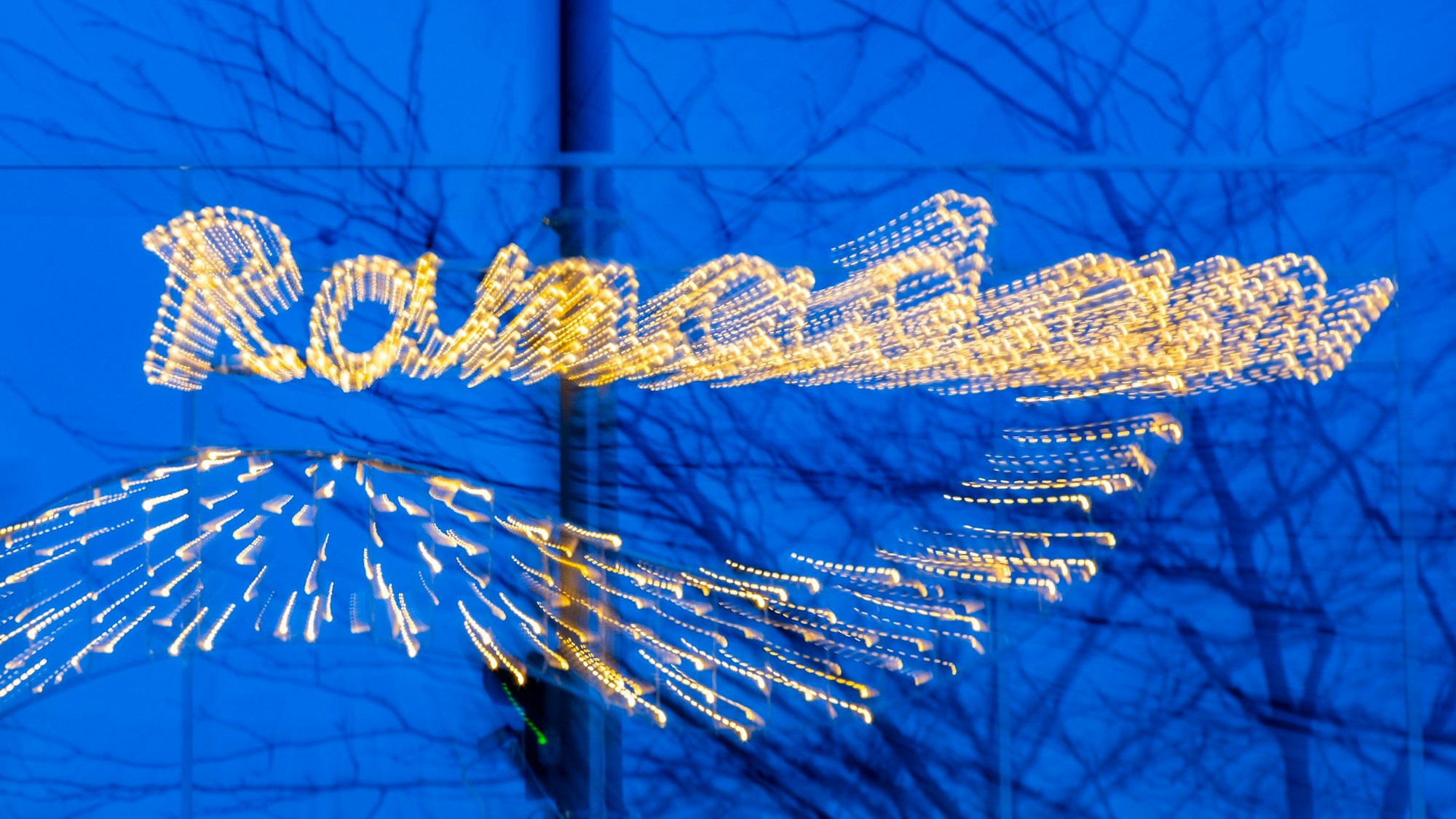 Mit 35 Lichtelementen wird die Venloer Straße während des Fastenmonats Ramadan zum dritten Mal erstrahlen.