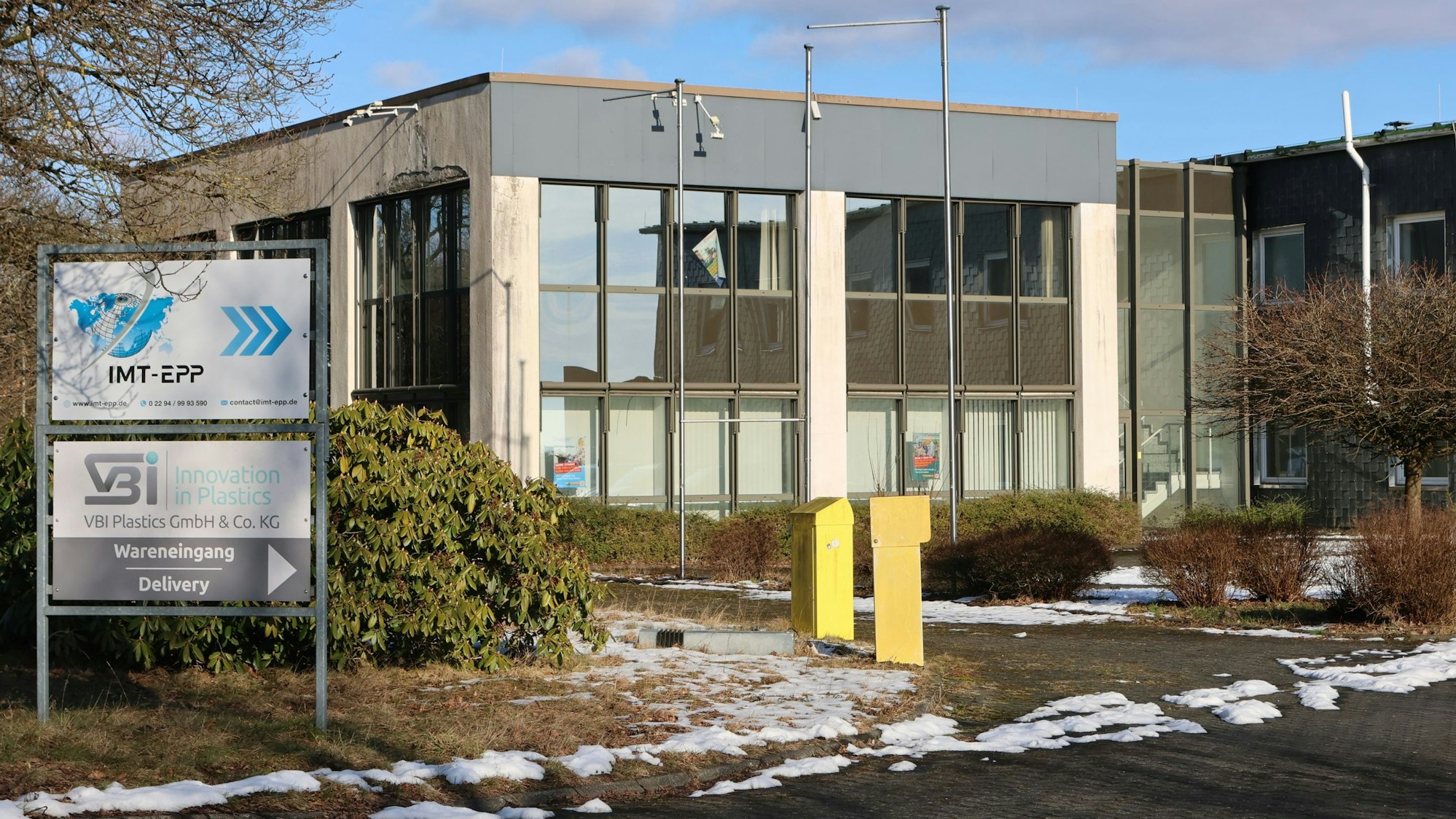 Der Lebensmittelmarkt „Tante Enso“ soll in das frühere Verwaltungsgebäude der Firma Brocke einziehen. Dieses befindet sich an der Bergstraße in Morsbach-Lichtenberg.