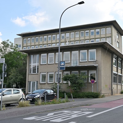 Das Foto zeigt die alten Stadthäuser