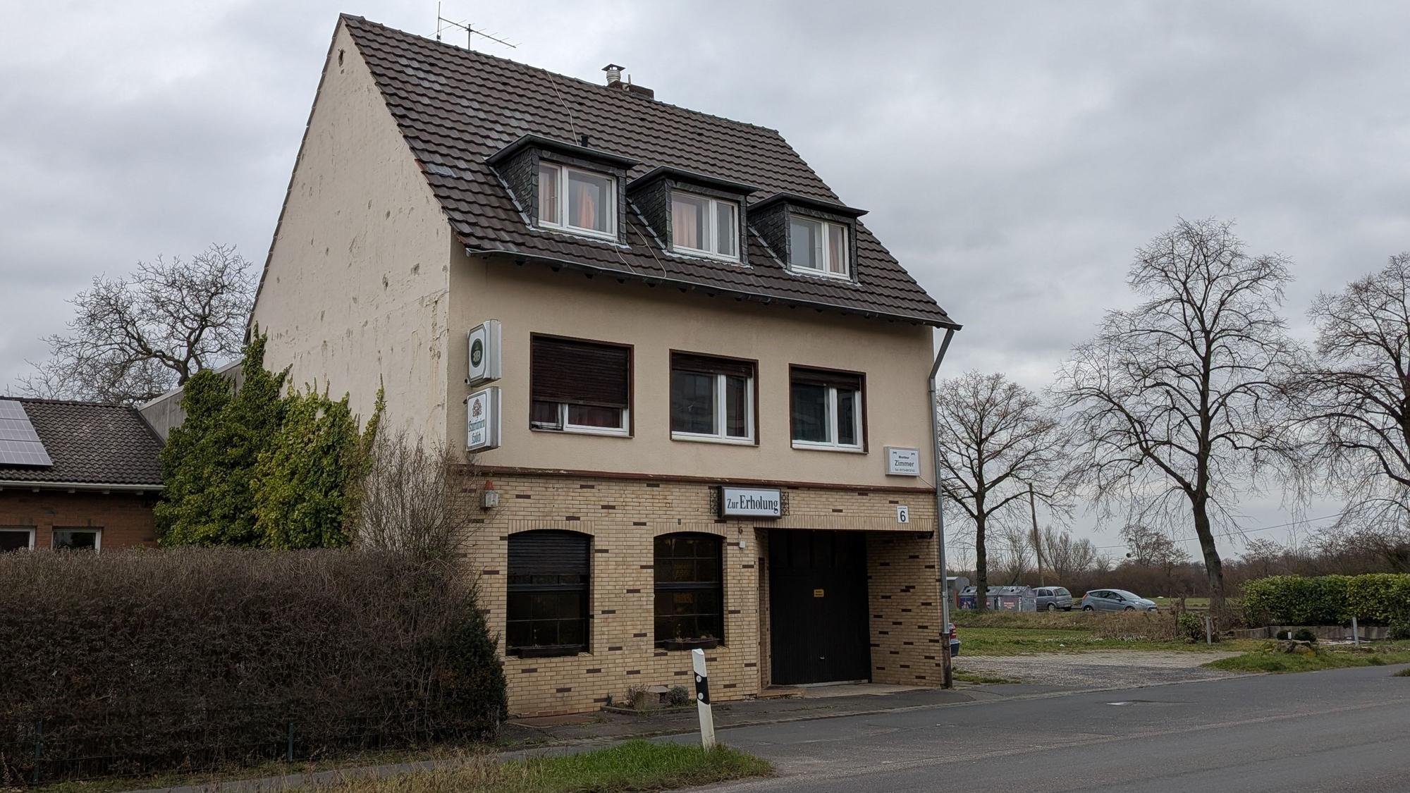Das Hotel-Gasthaus „Zur Erholung“ ein halbes Jahr nach dem Fund der Leiche.