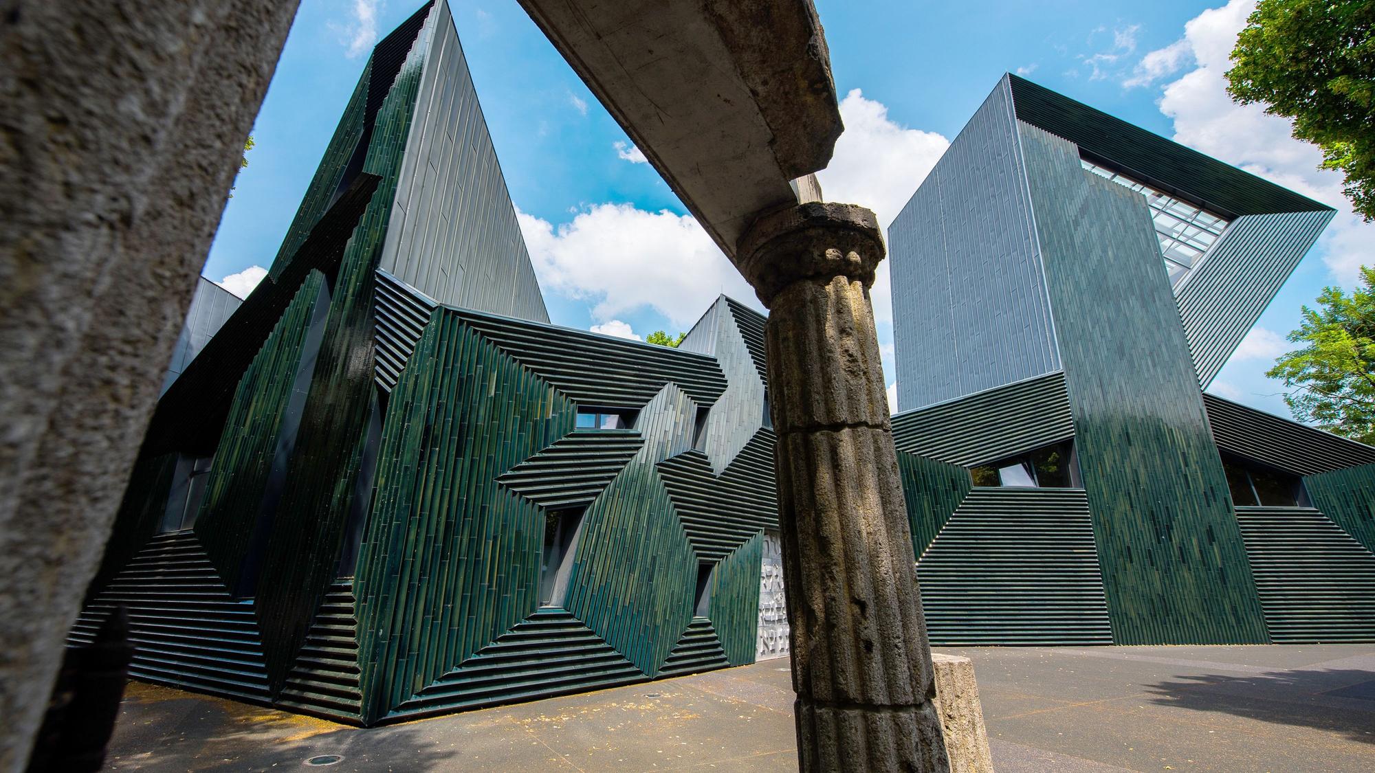 Blick auf die Neue Synagoge in Mainz.