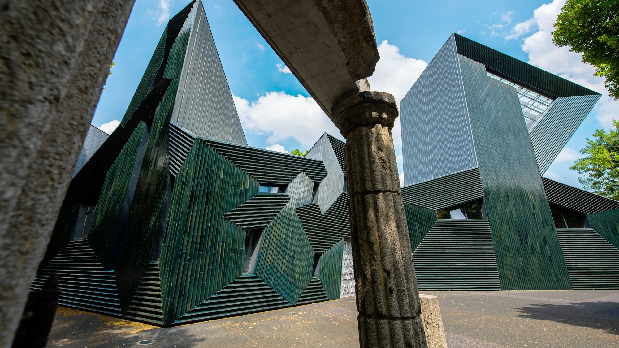 Blick auf die Neue Synagoge in Mainz.